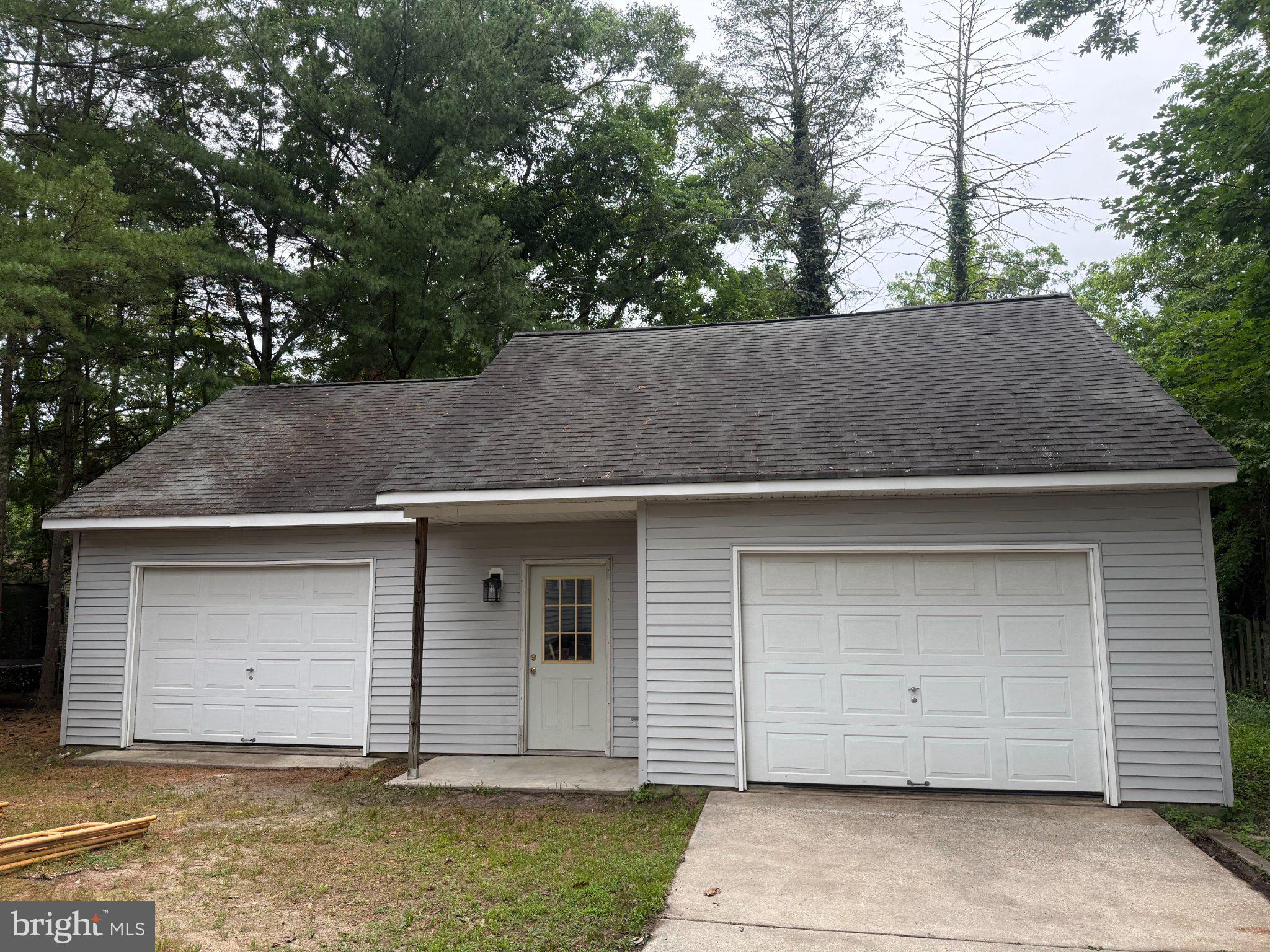 5 WOODLAND AVENUE