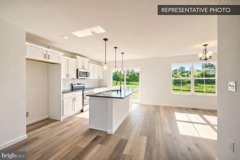 Tiny photo for 224 Lantern Lane #LOT 212, BELLEFONTE, PA 16823 (MLS # PACE2519096)