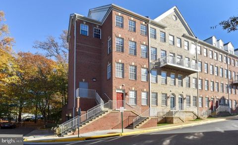 2663 MANHATTAN PLACE 01/301 VIENNA VA 22180