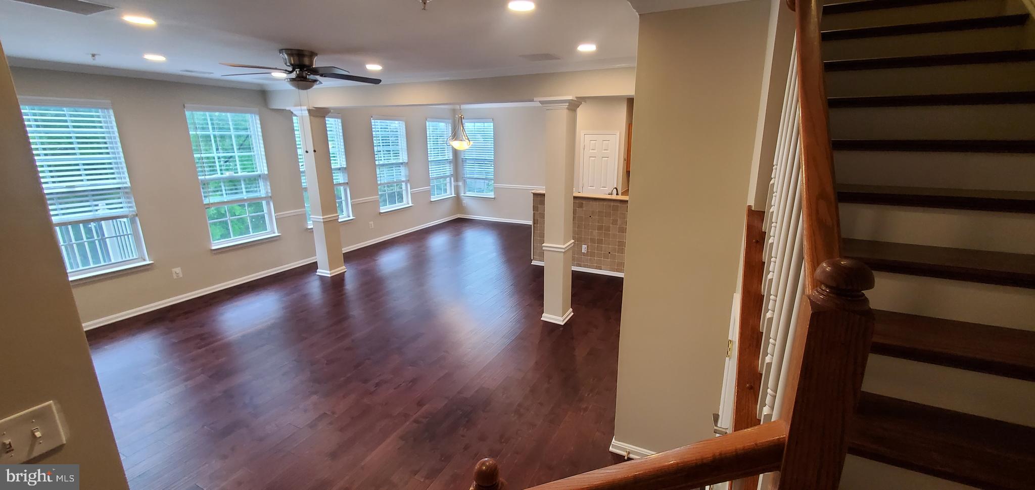 2663 MANHATTAN PLACE 01/301