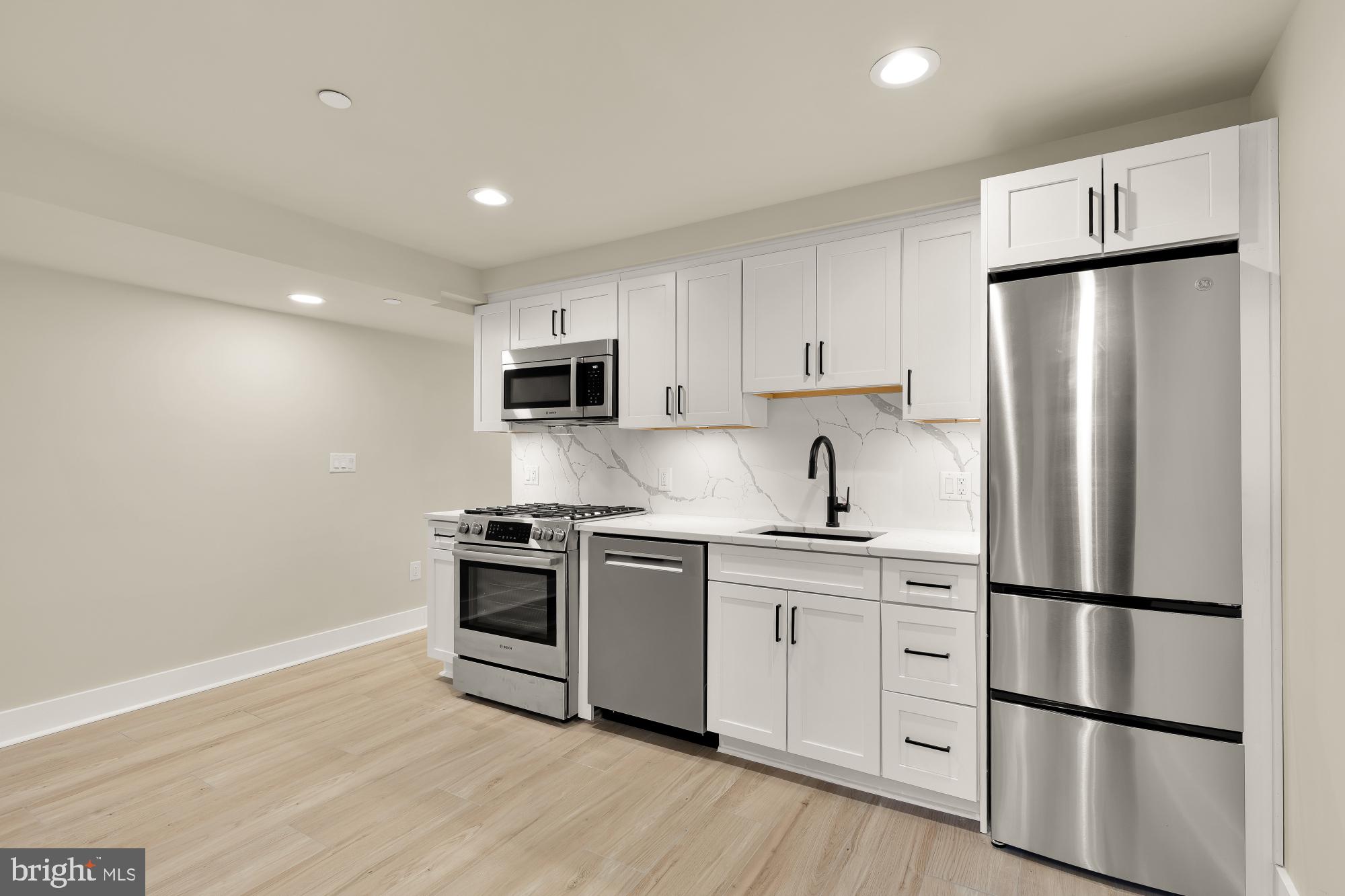 422 WARNER STREET NW 1