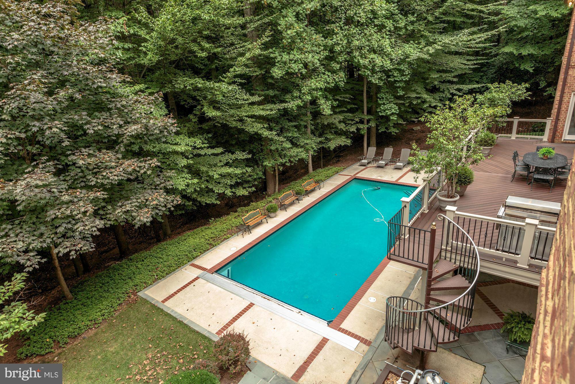 RIVERBEND LANDING - Residential