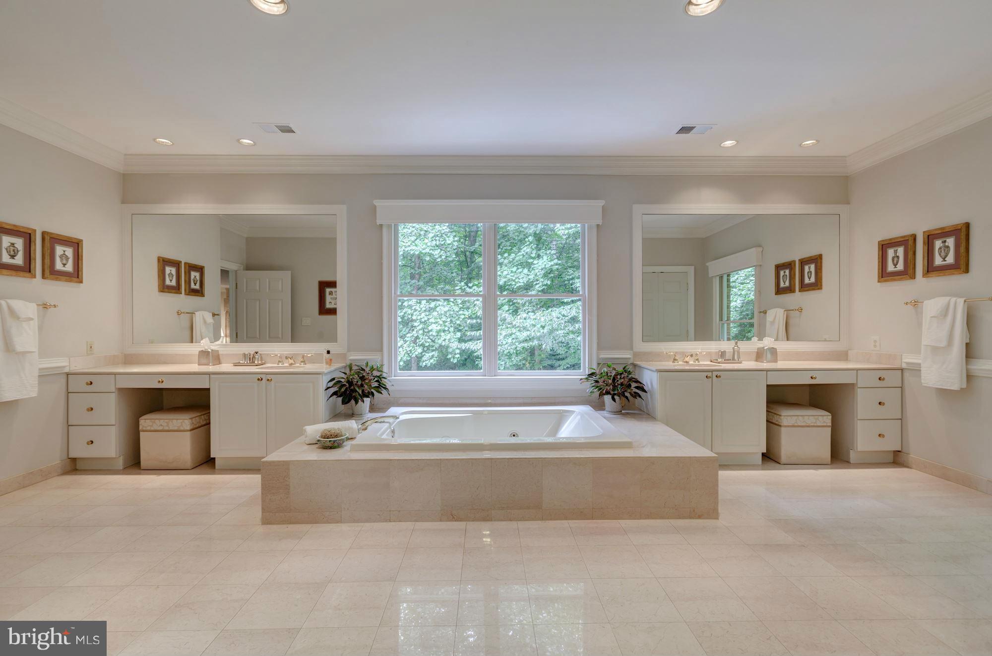 RIVERBEND LANDING - Residential