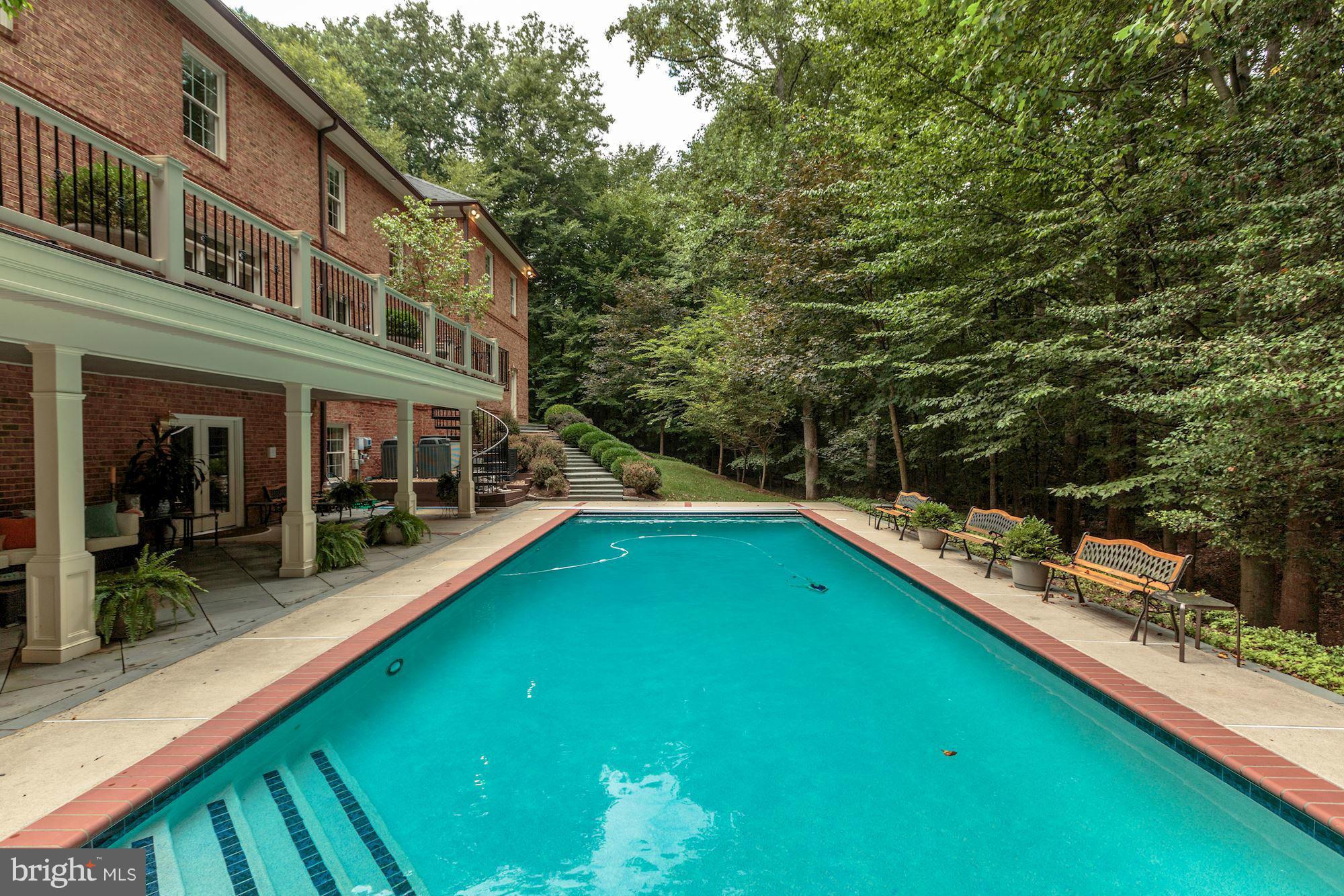 RIVERBEND LANDING - Residential