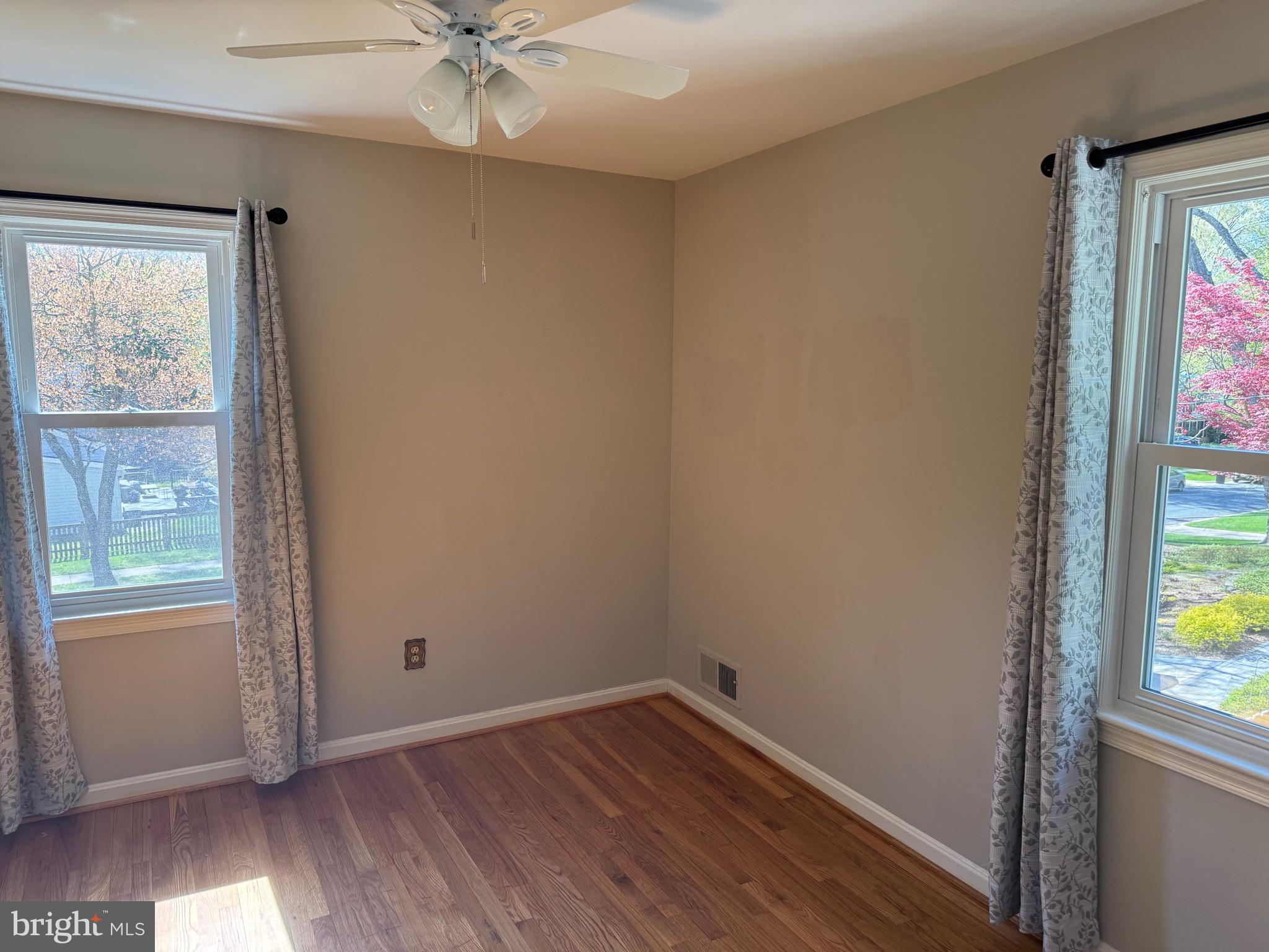 BEL PRE WOODS - Residential Lease