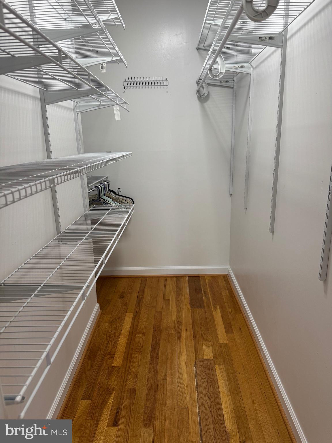 BEL PRE WOODS - Residential Lease