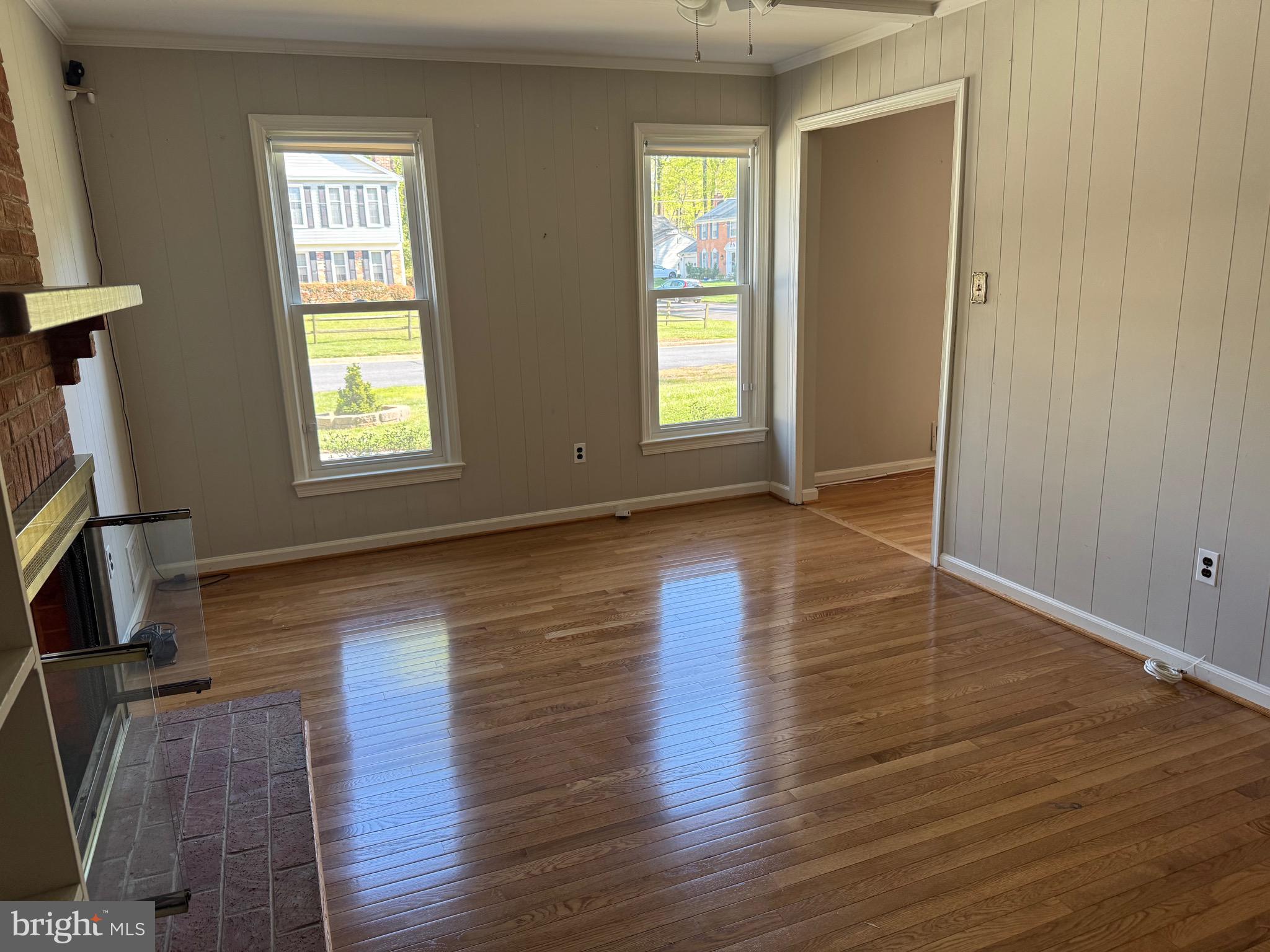 BEL PRE WOODS - Residential Lease