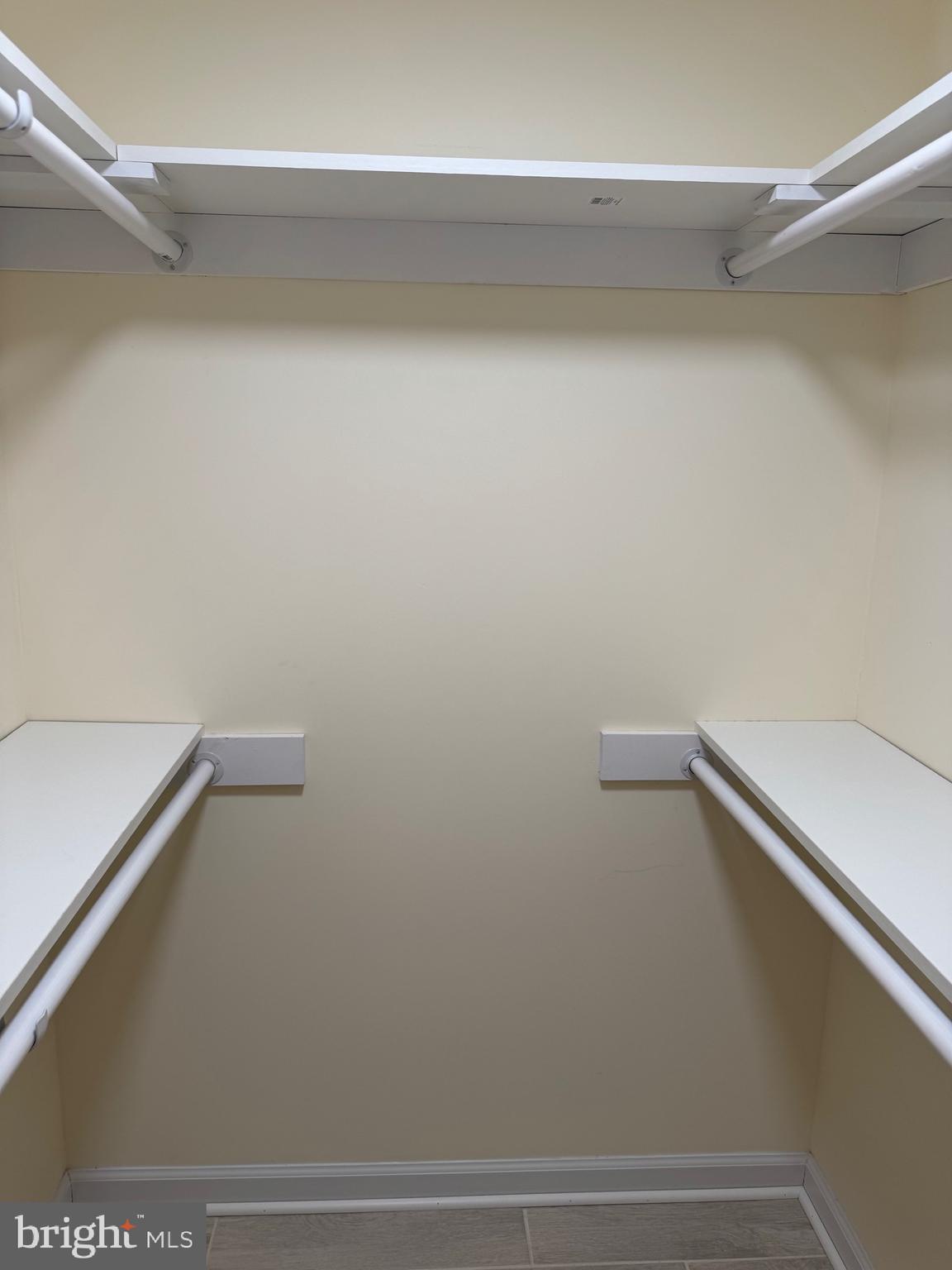 BEL PRE WOODS - Residential Lease