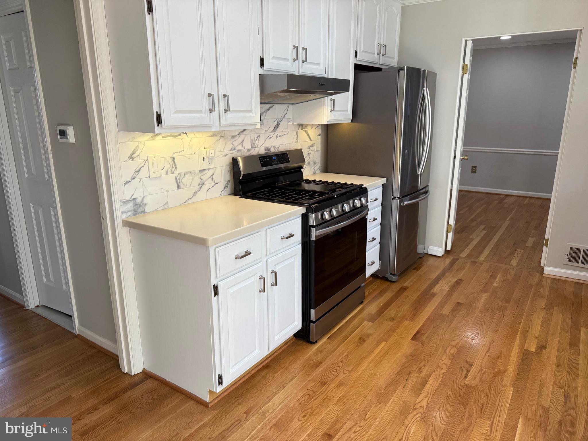 BEL PRE WOODS - Residential Lease