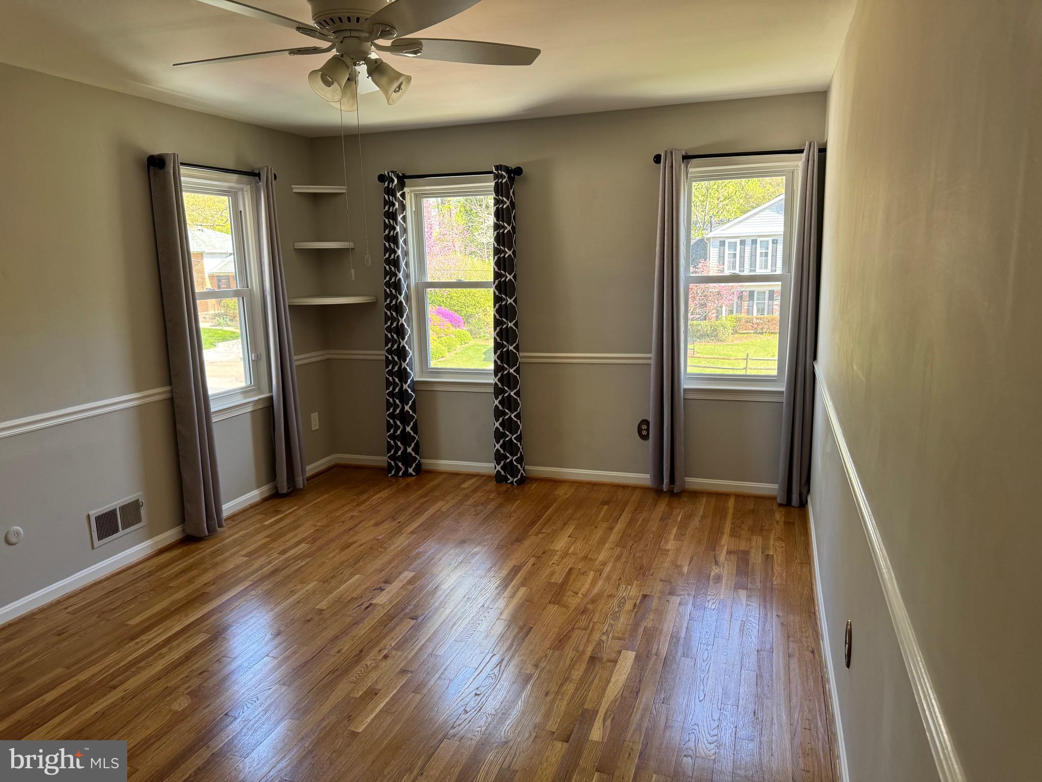 BEL PRE WOODS - Residential Lease