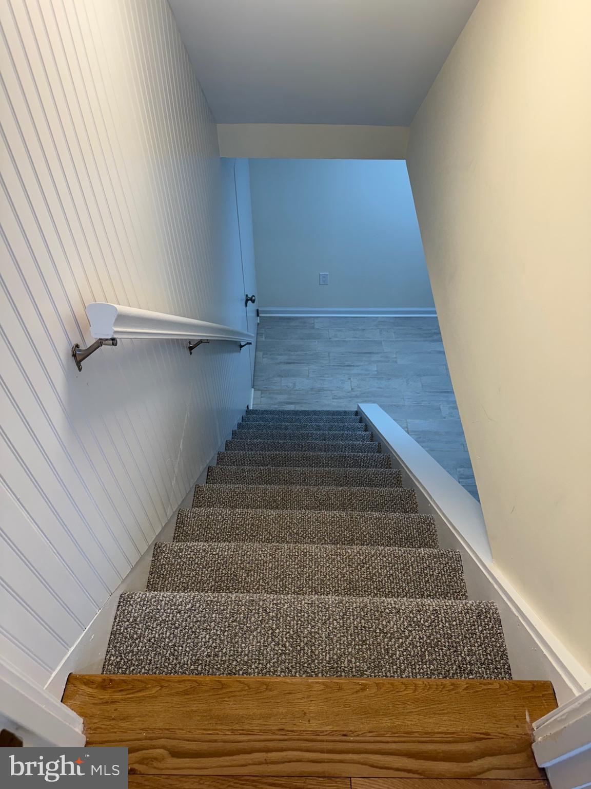 BEL PRE WOODS - Residential Lease