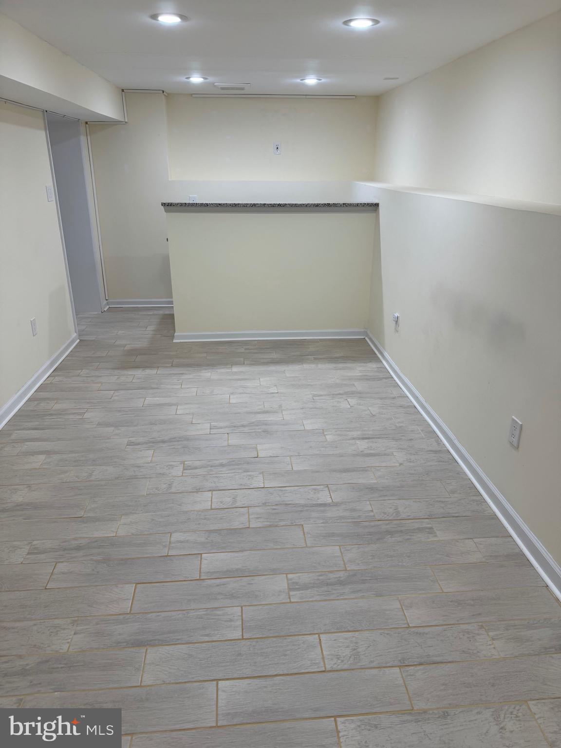 BEL PRE WOODS - Residential Lease