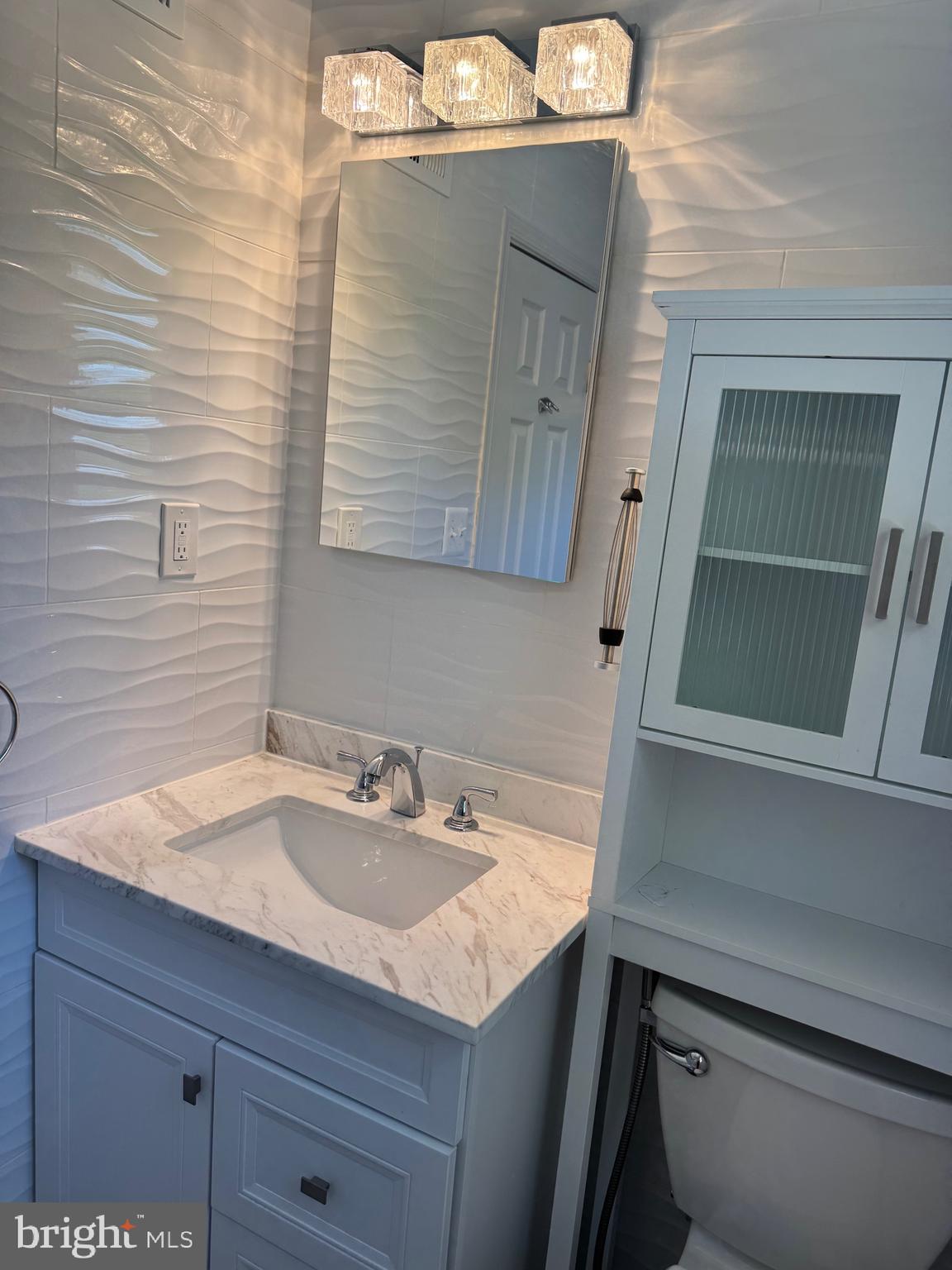 BEL PRE WOODS - Residential Lease