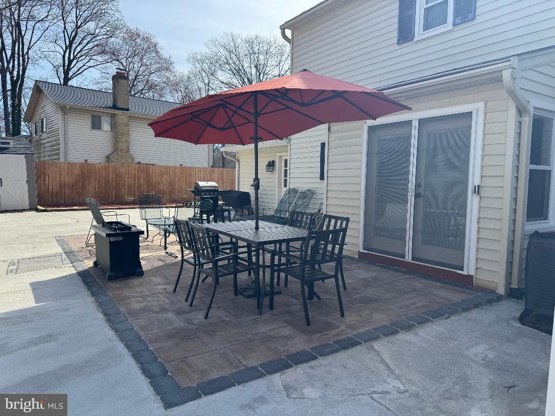 BEL PRE WOODS - Residential Lease