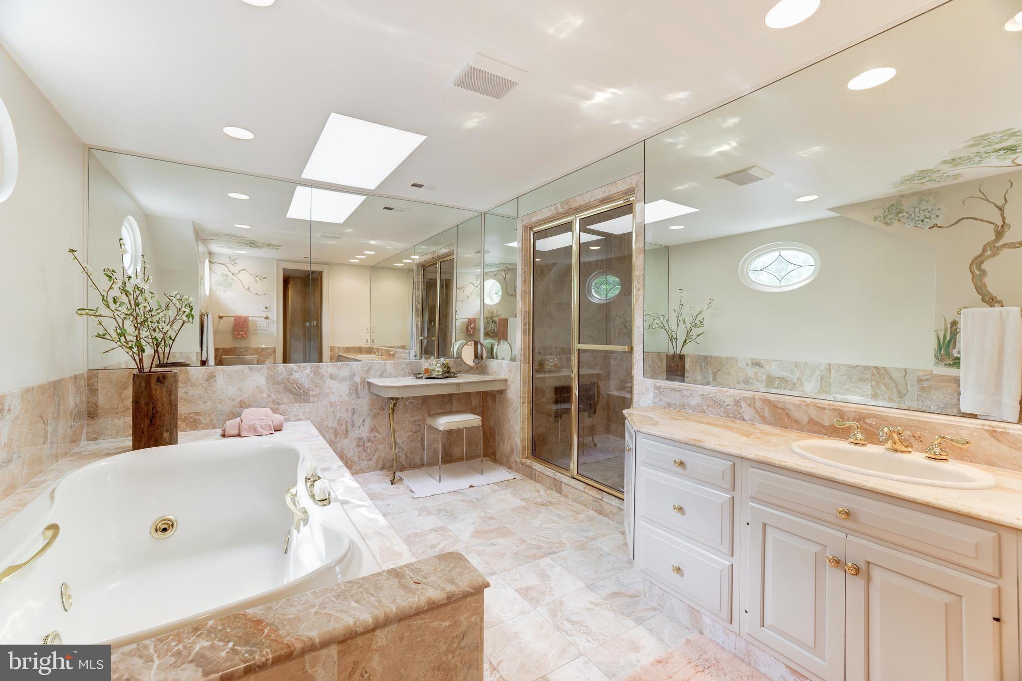 SLEEPY HOLLOW - Residential