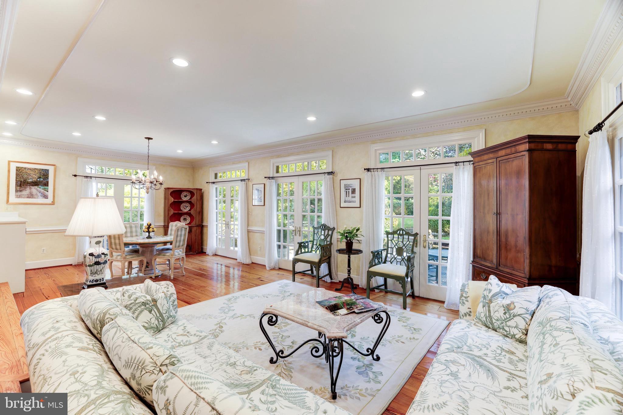 SLEEPY HOLLOW - Residential