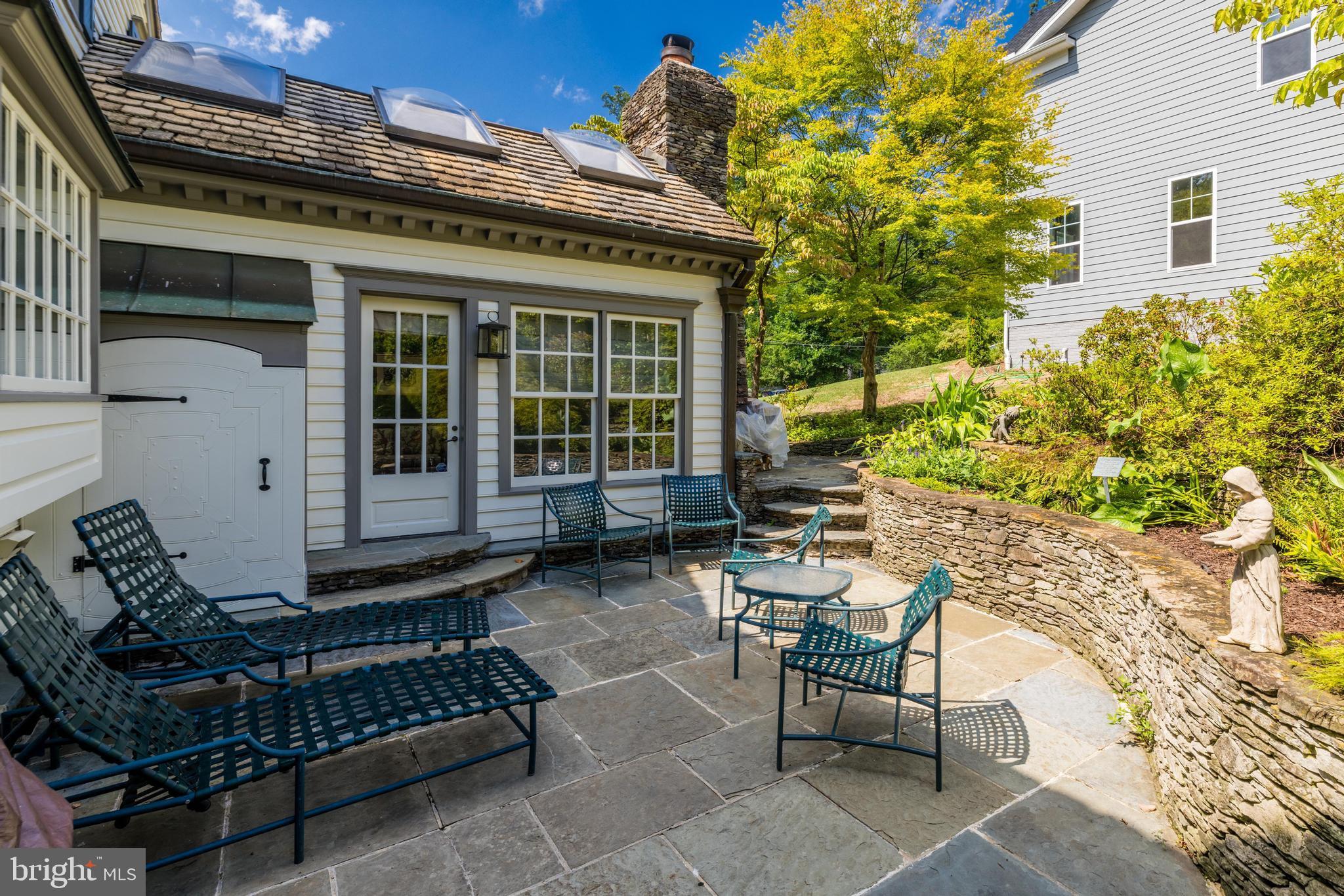 SLEEPY HOLLOW - Residential