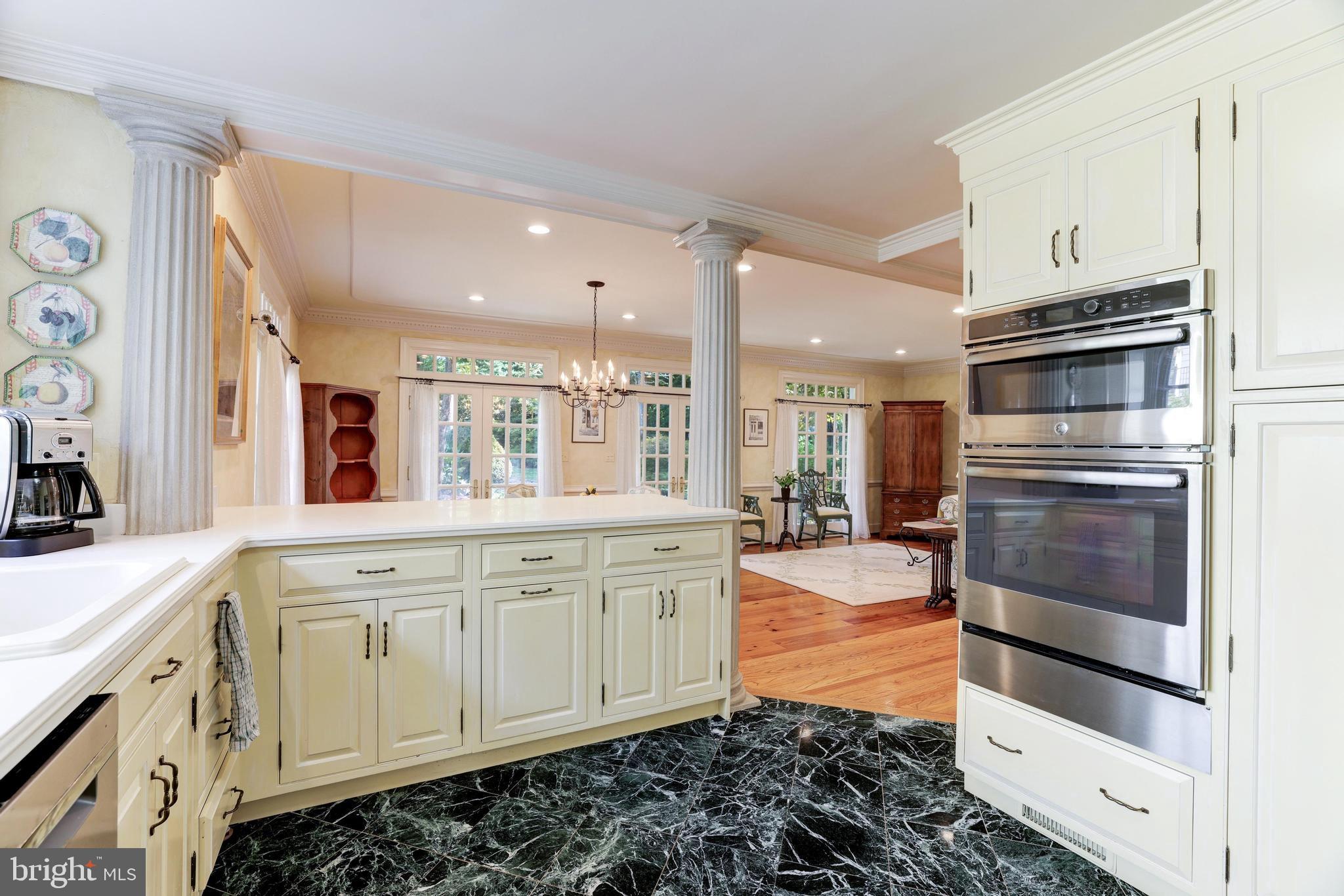 SLEEPY HOLLOW - Residential