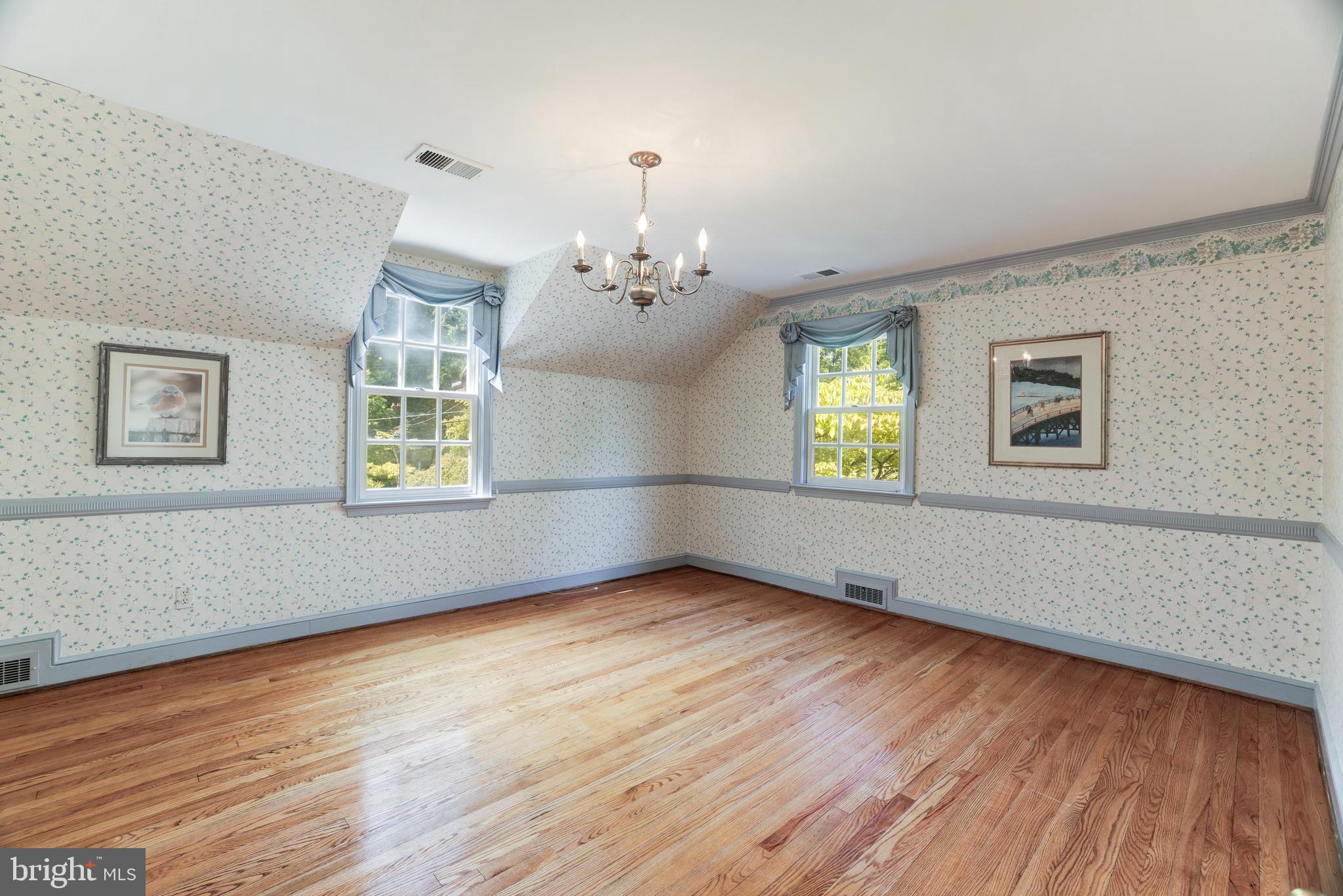 SLEEPY HOLLOW - Residential