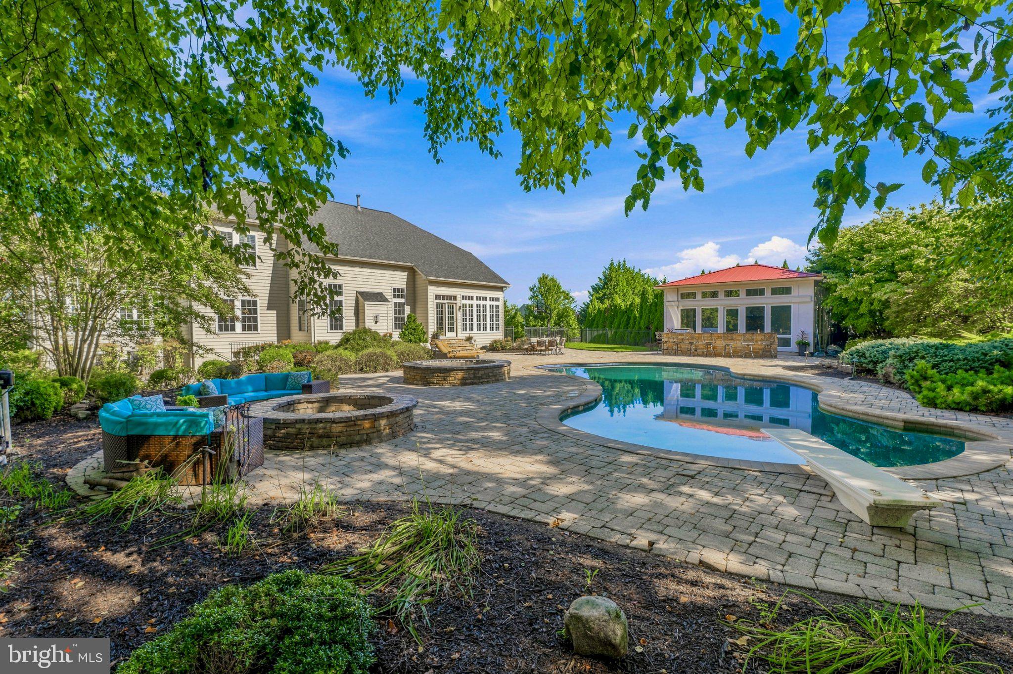 119 BOWER LANE