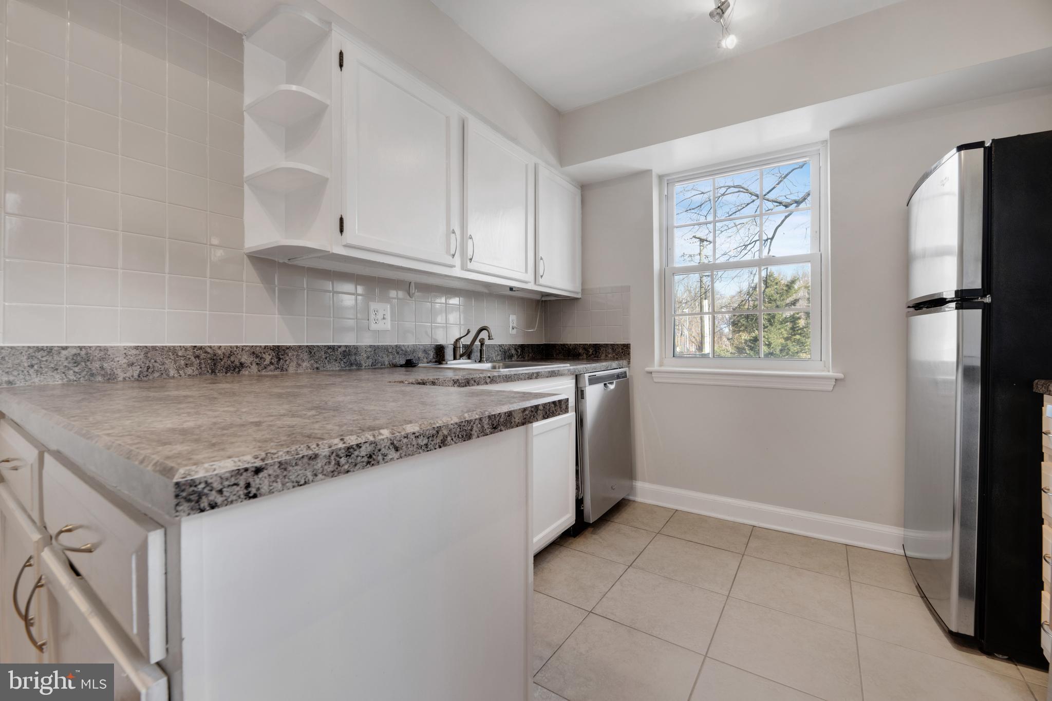 2104 N SCOTT STREET 33