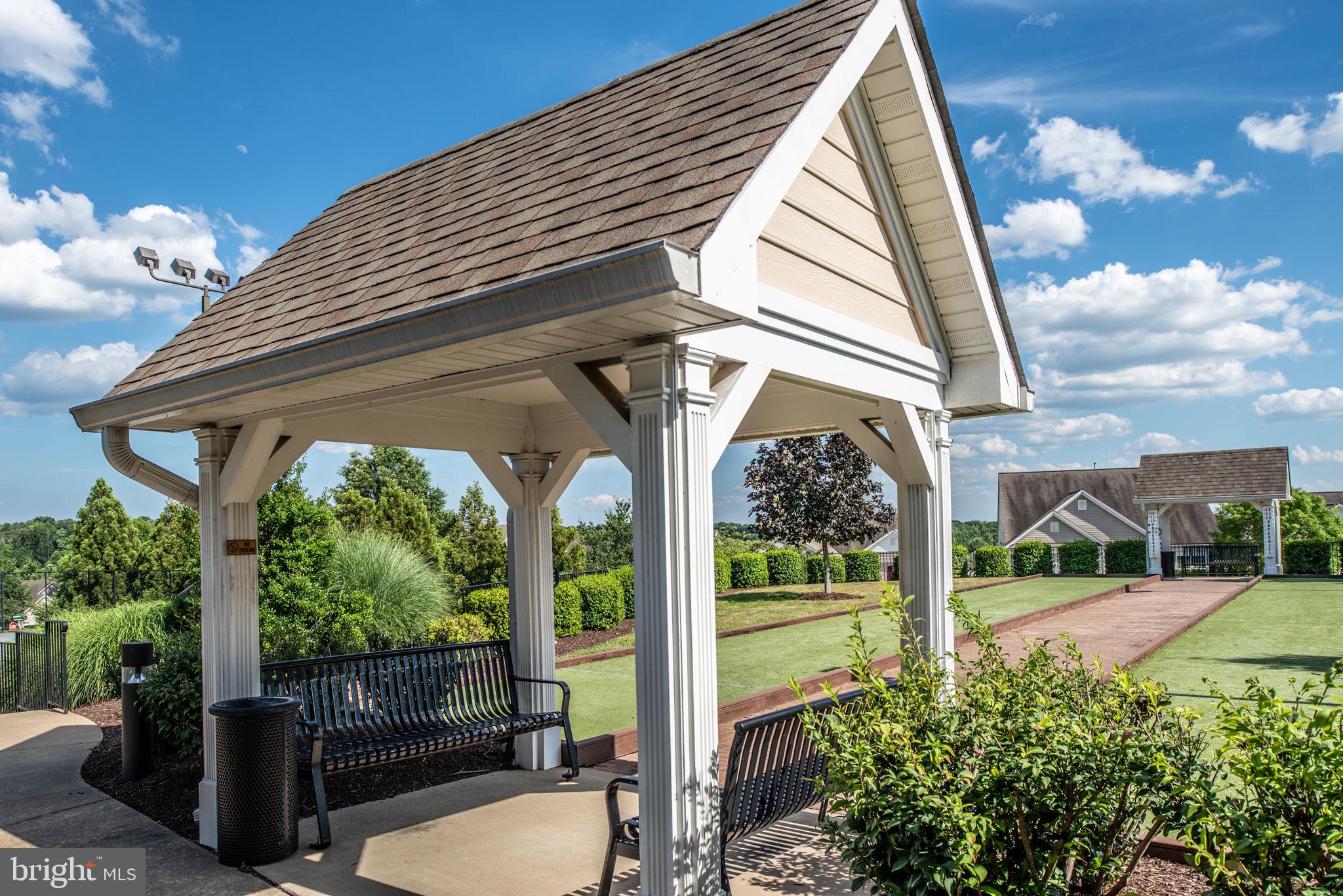 THE VILLAS AT FALLS RUN - Residential