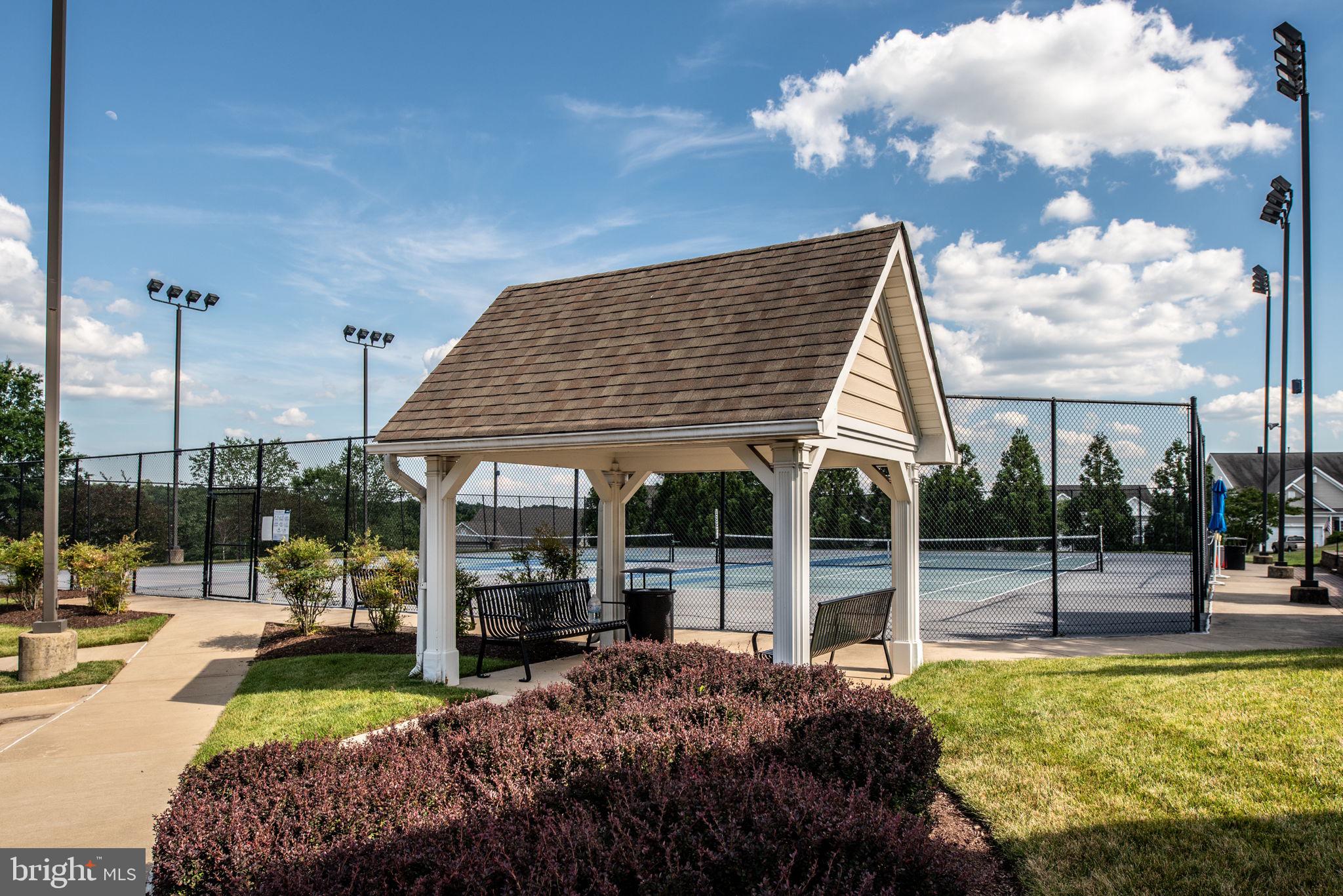 THE VILLAS AT FALLS RUN - Residential