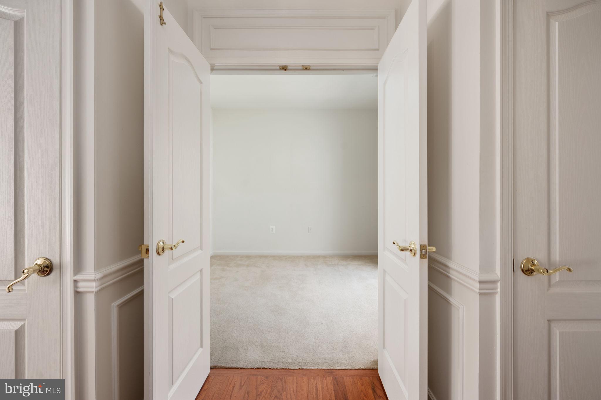 THE VILLAS AT FALLS RUN - Residential