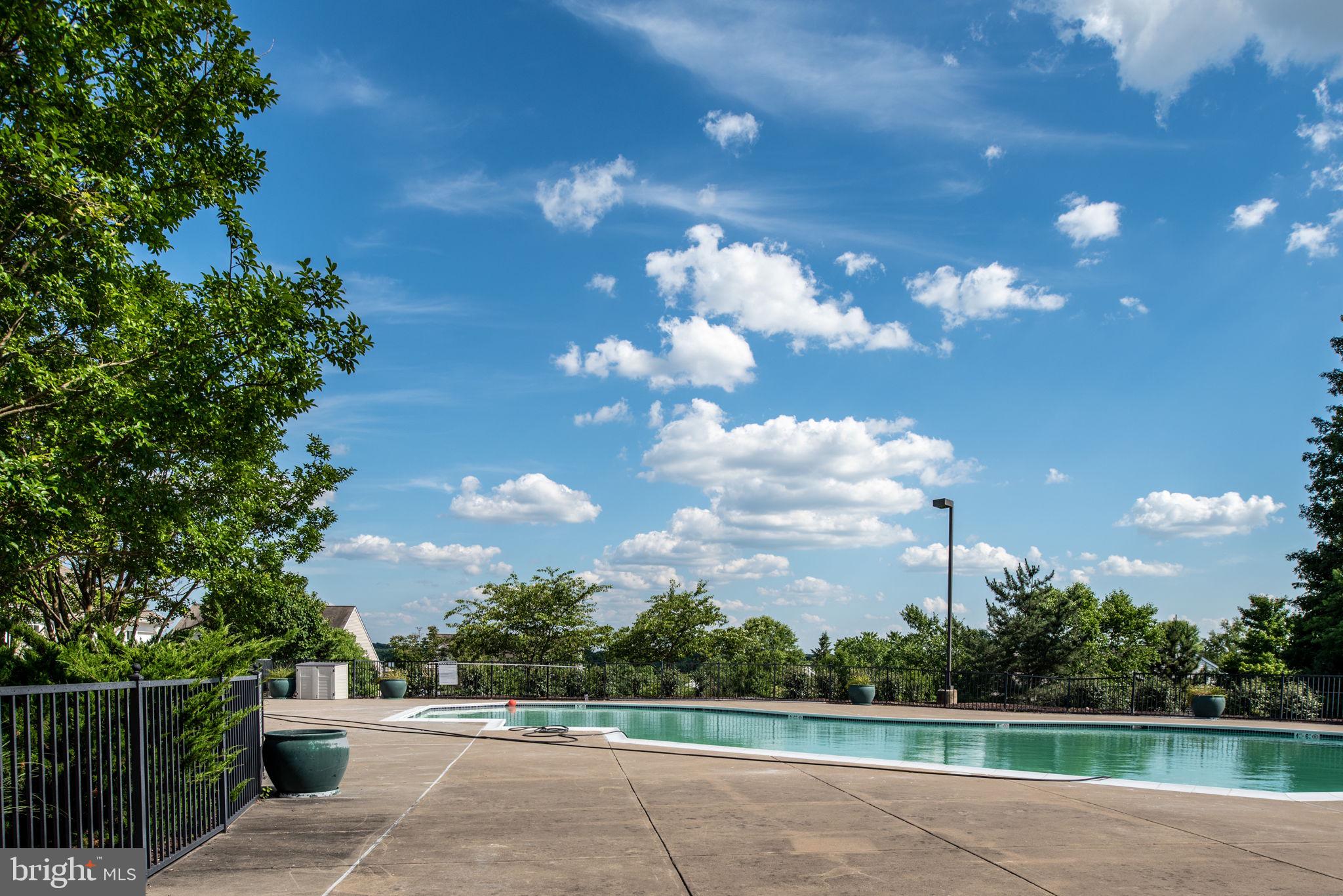 THE VILLAS AT FALLS RUN - Residential