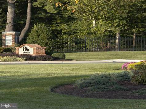 OAK CREEK - Residential