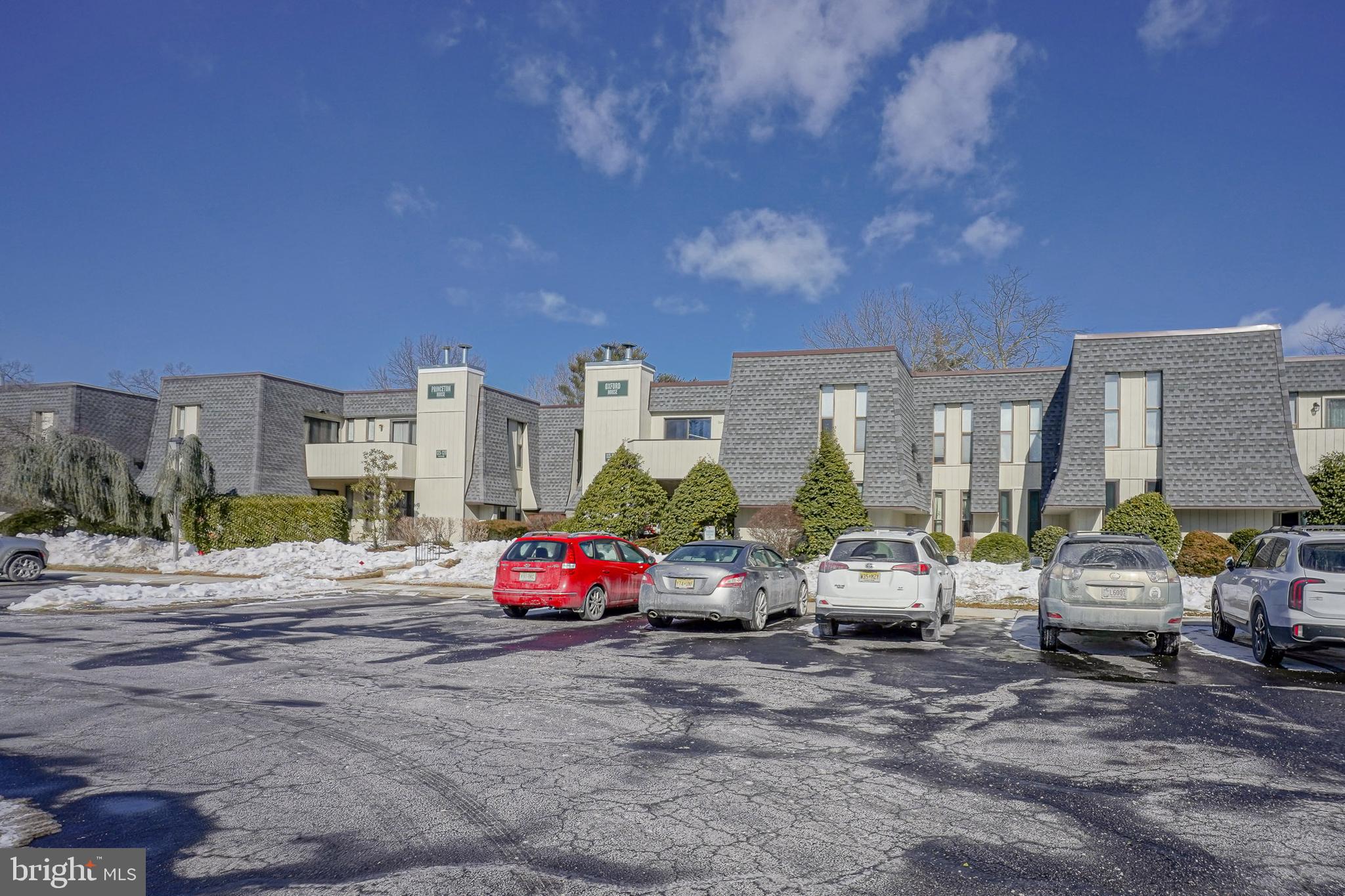 25 S CHURCH ROAD 128