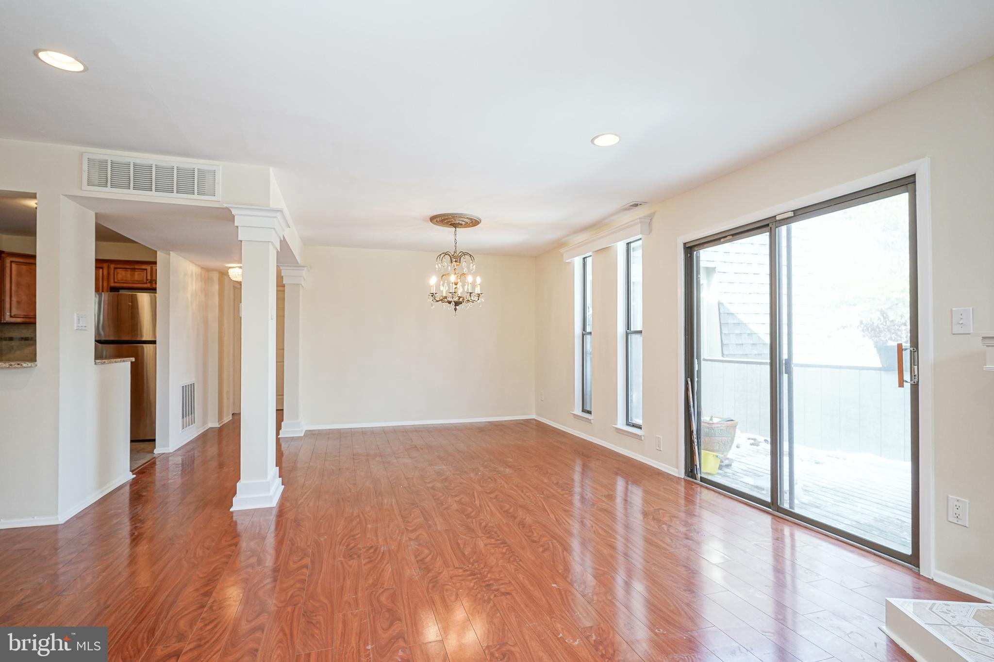 25 S CHURCH ROAD 128