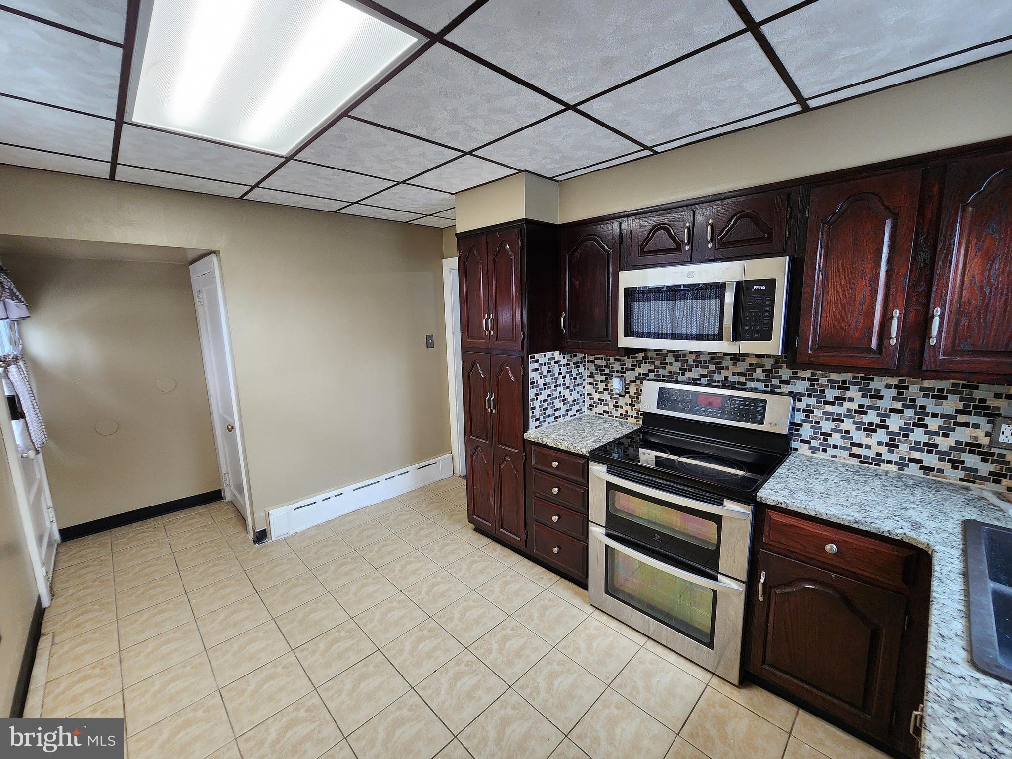 DREXEL HILL - Residential