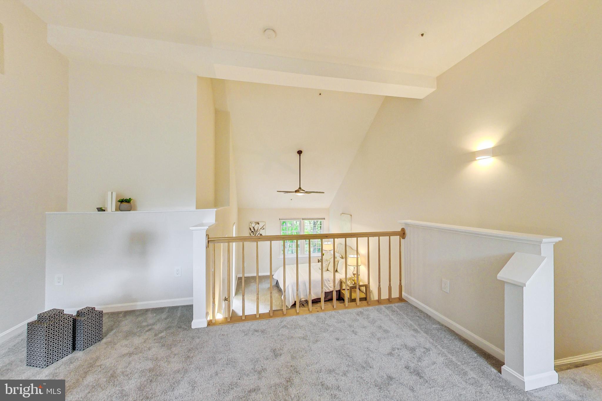 HALLOWELL - Residential