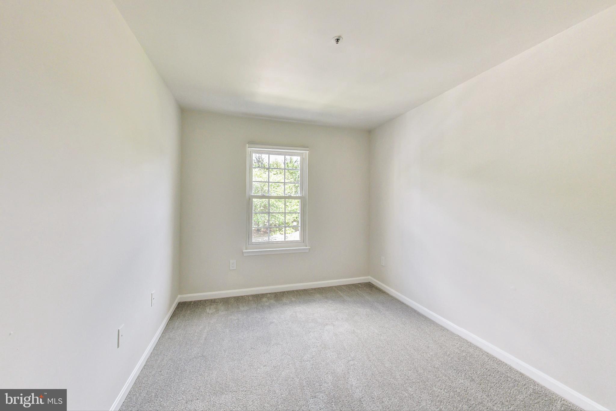 HALLOWELL - Residential