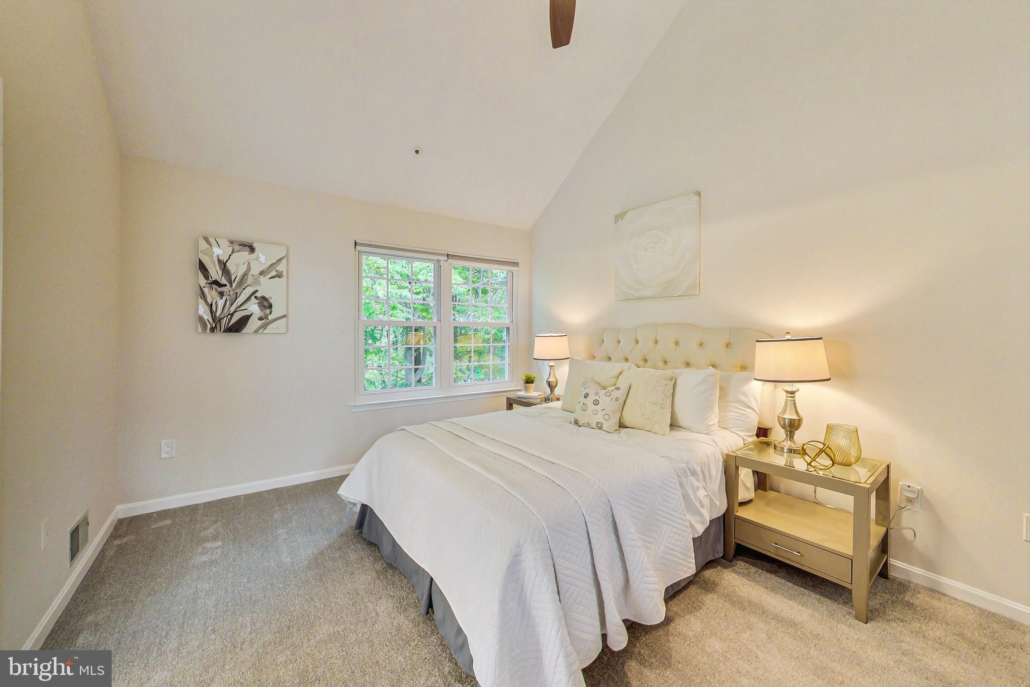 HALLOWELL - Residential