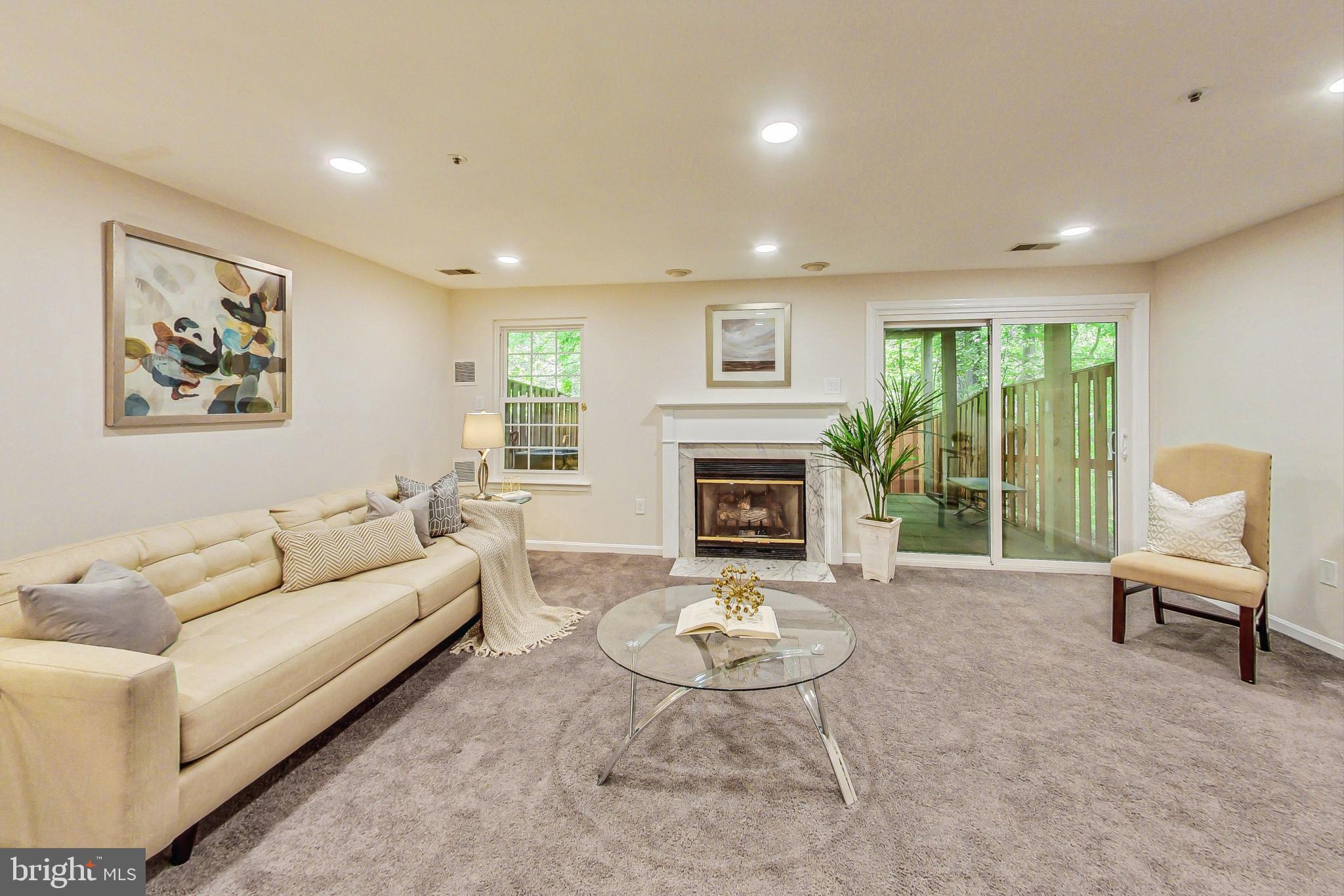 HALLOWELL - Residential