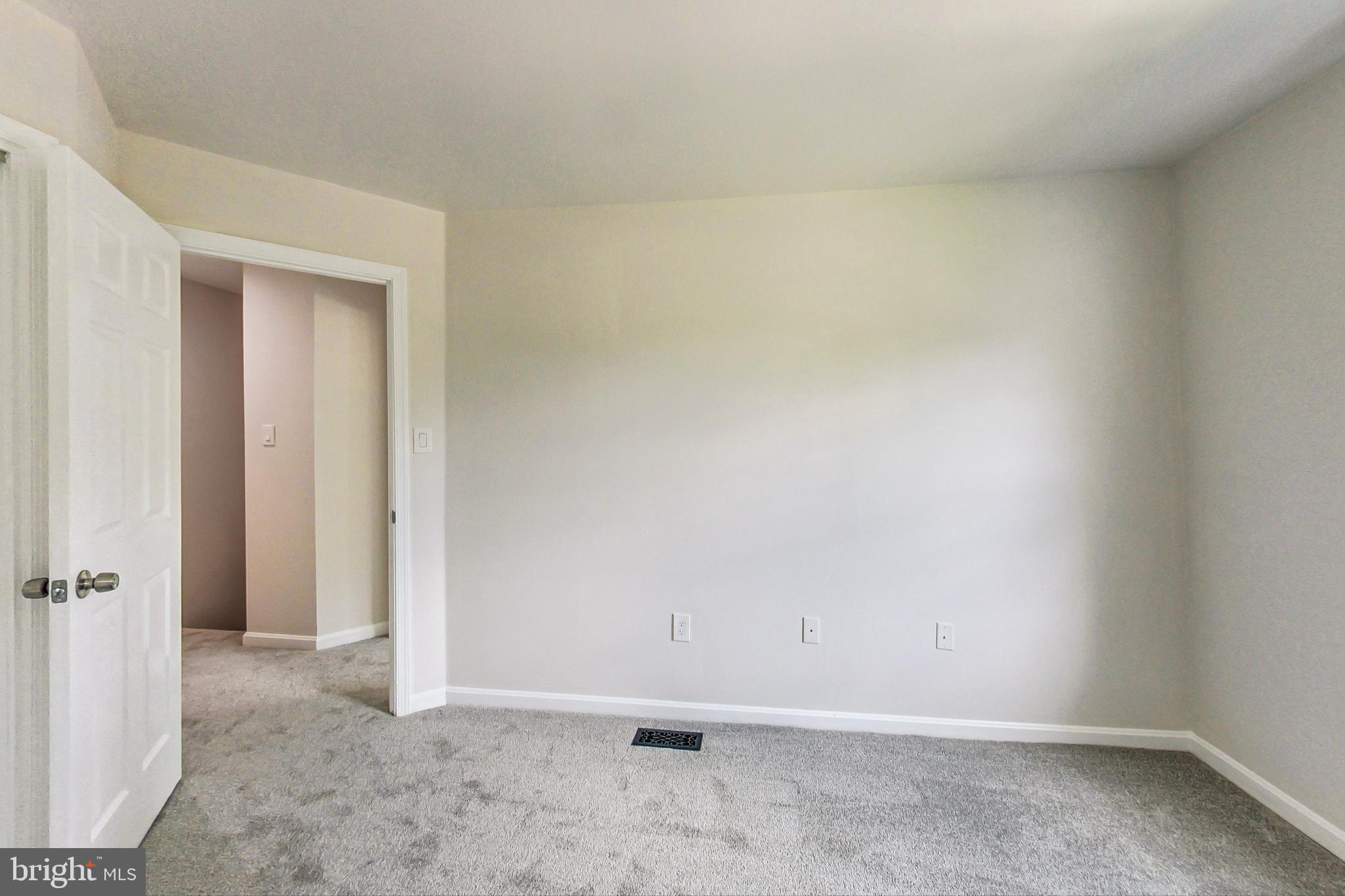 HALLOWELL - Residential