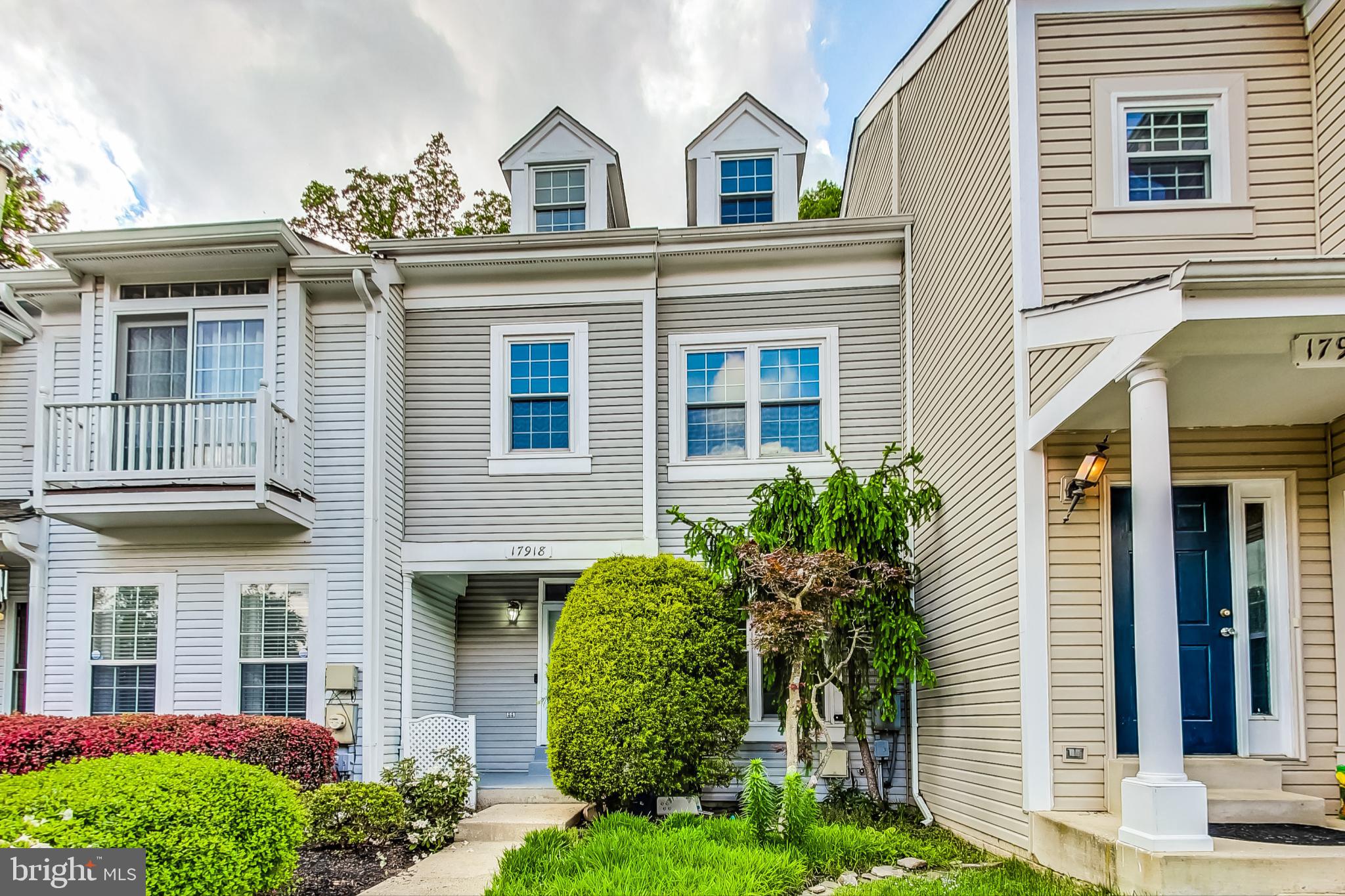 HALLOWELL - Residential