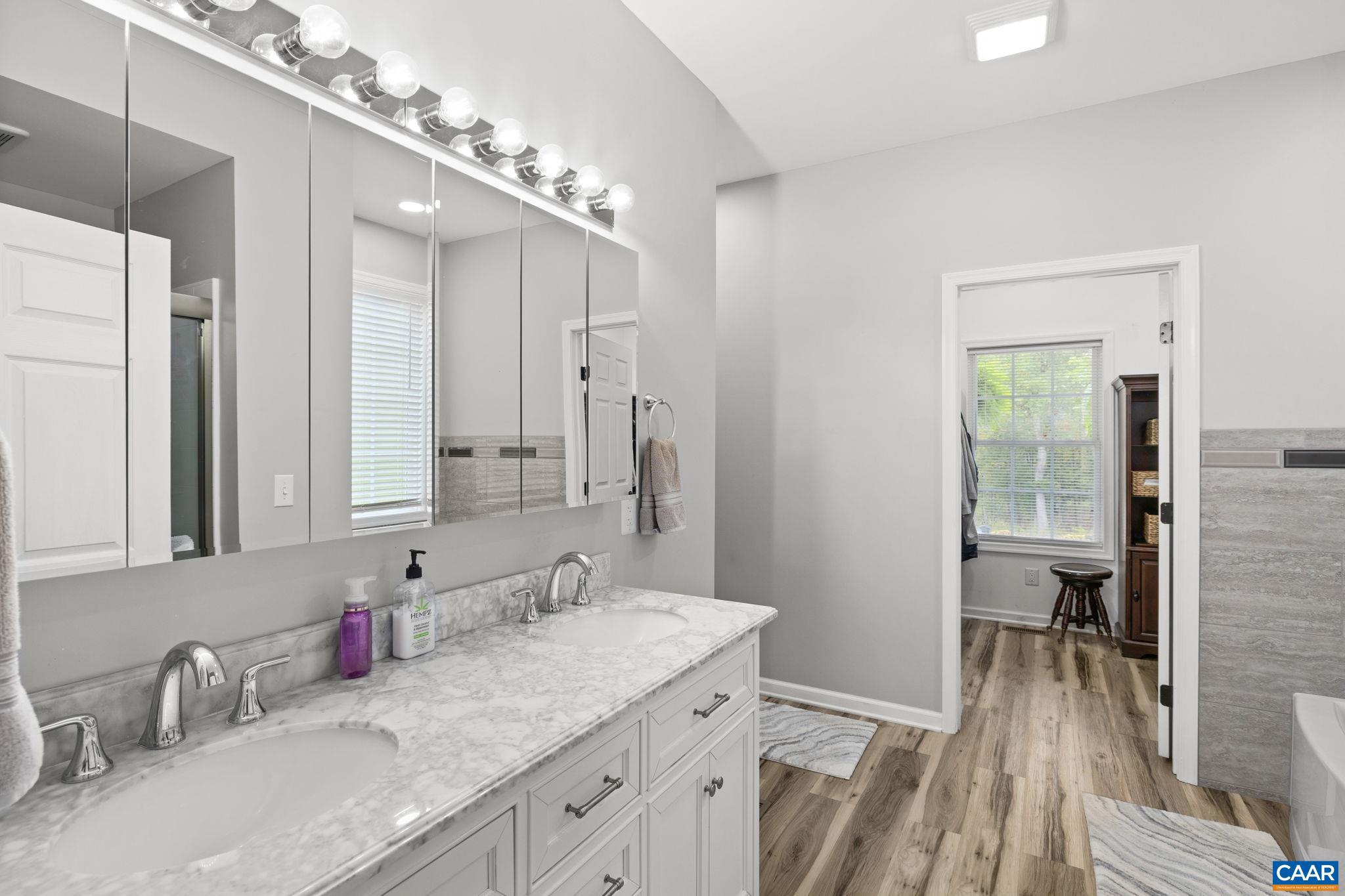 SHENANDOAH CROSSING - Residential