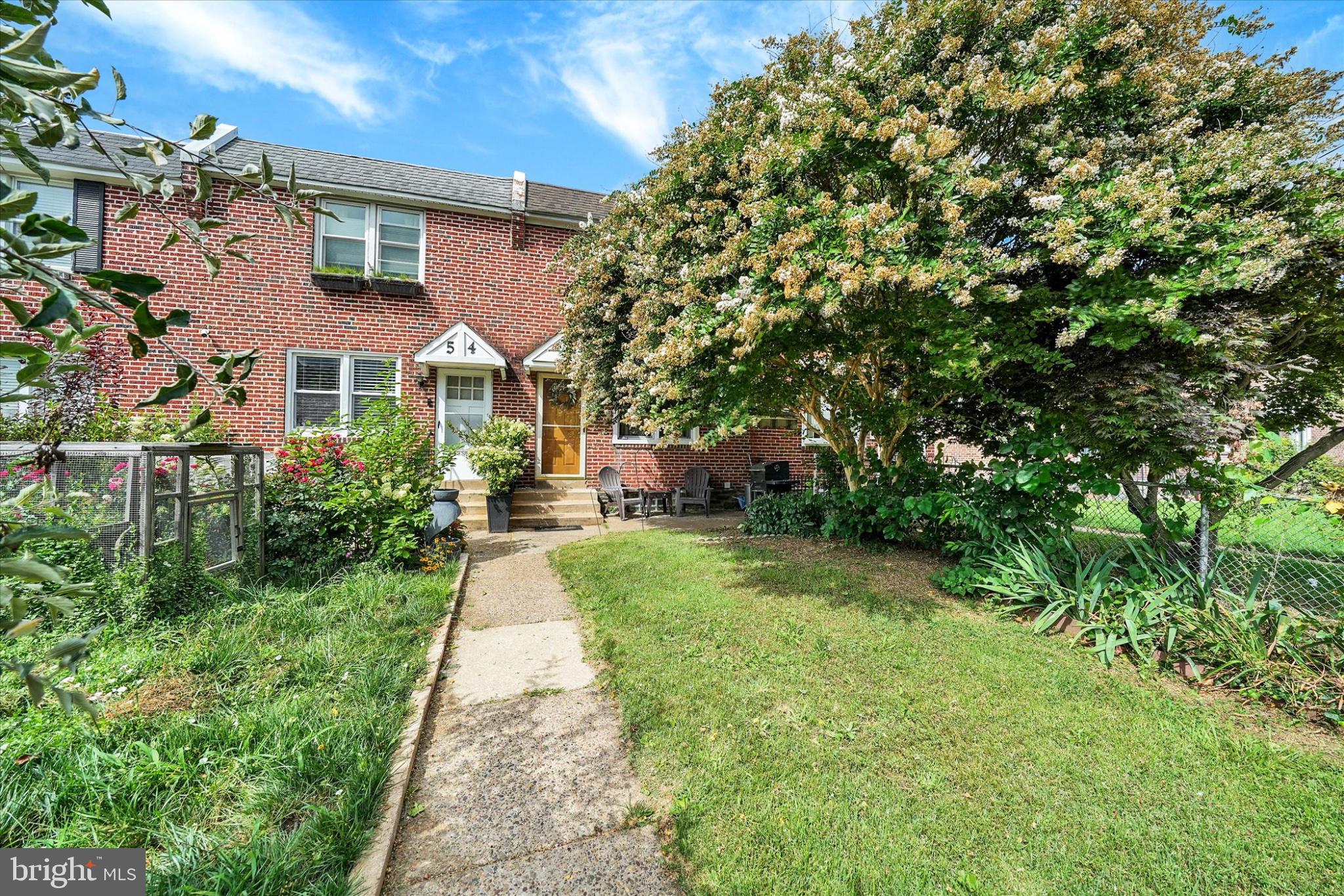52 FOLCROFT AVENUE