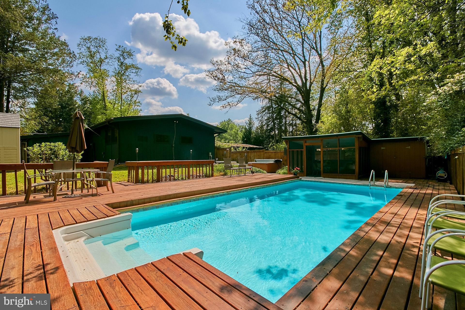 HOLMES RUN ACRES - Residential