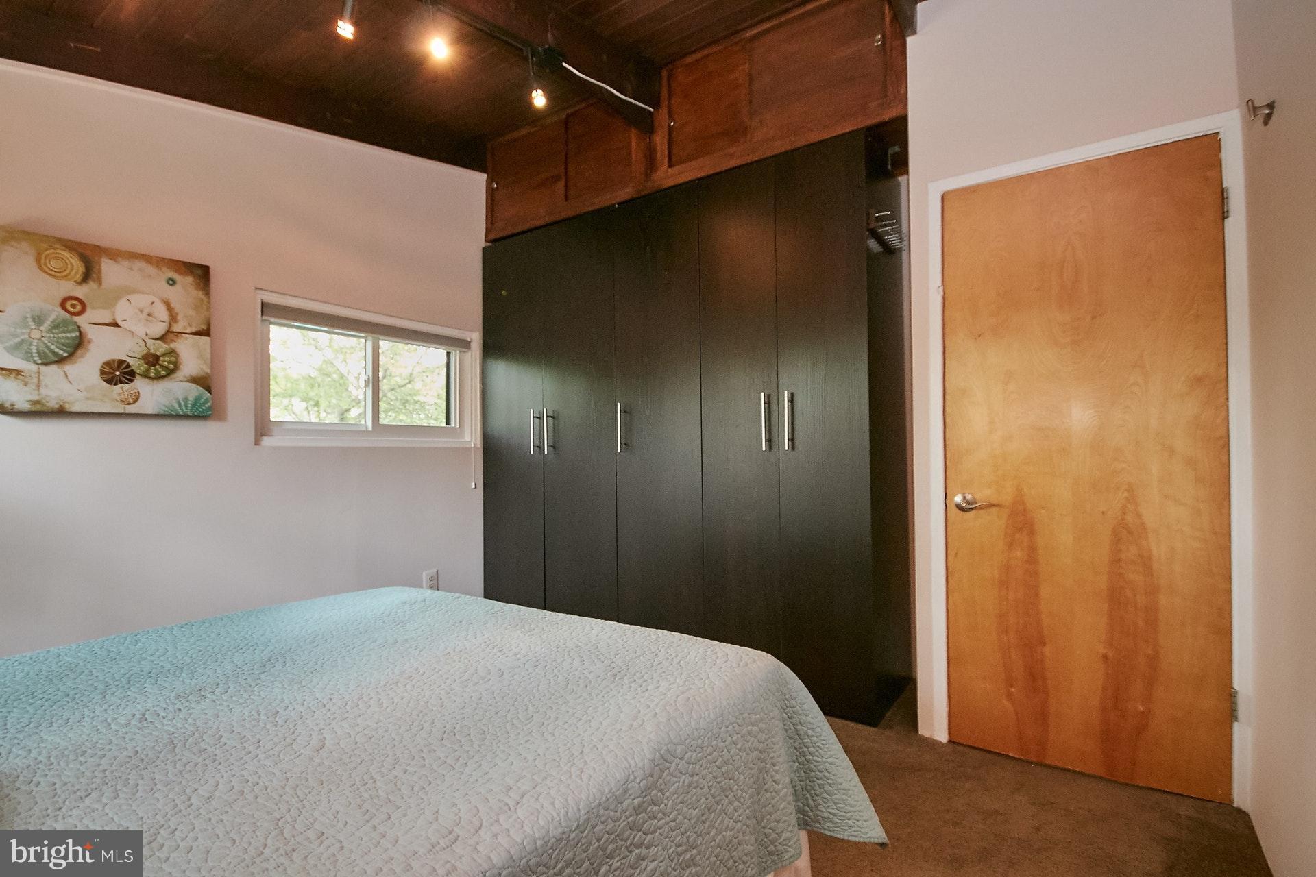 HOLMES RUN ACRES - Residential