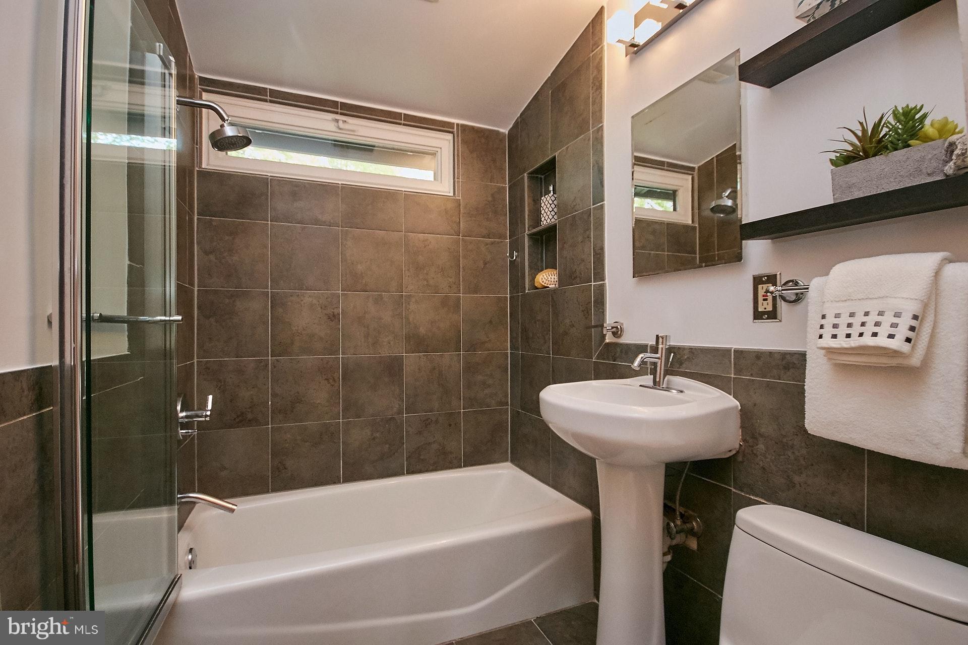 HOLMES RUN ACRES - Residential