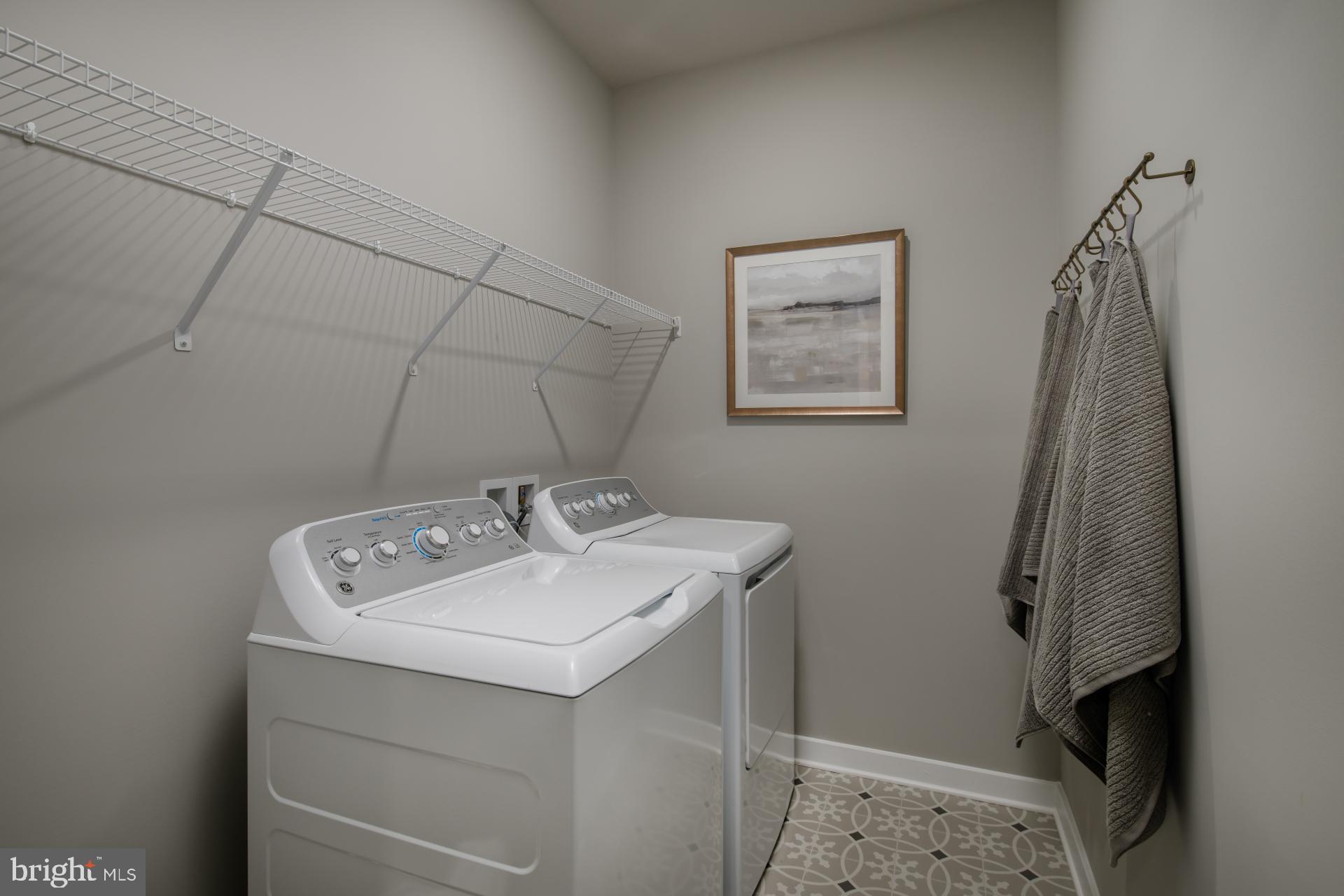 ONE LOUDOUN - Residential