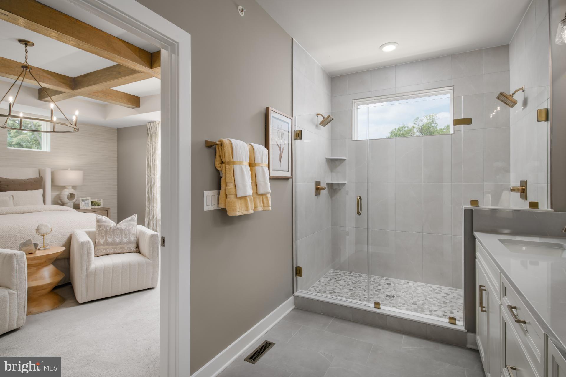 ONE LOUDOUN - Residential