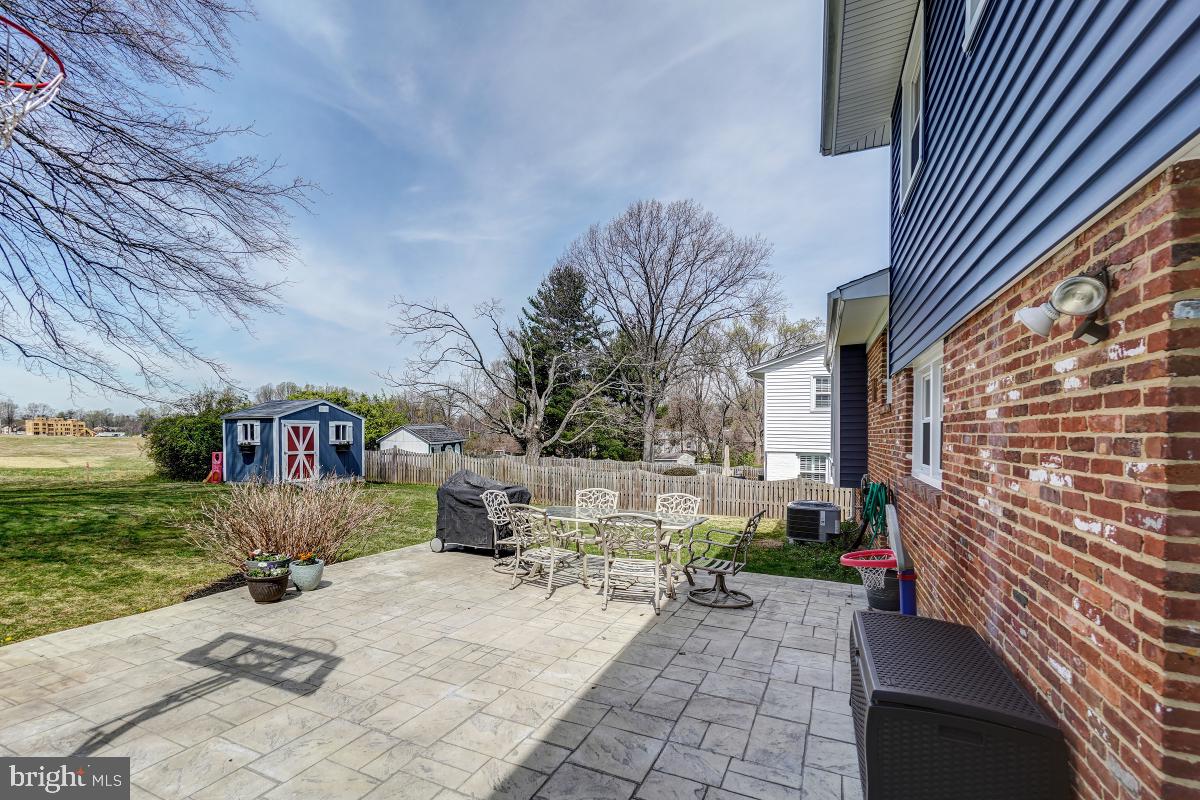 STRATTON WOODS - Residential