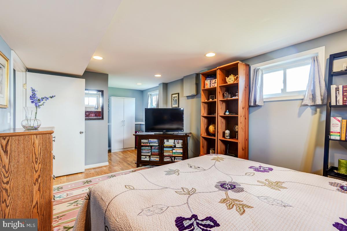 STRATTON WOODS - Residential