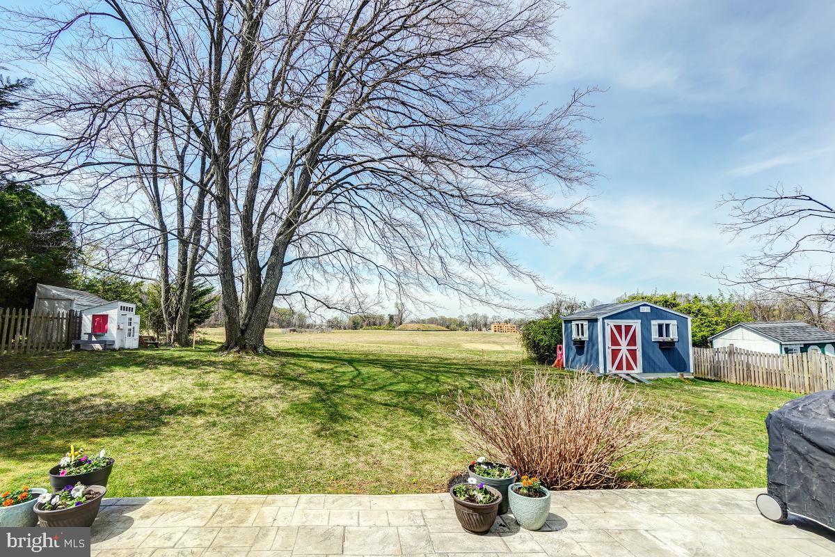 STRATTON WOODS - Residential