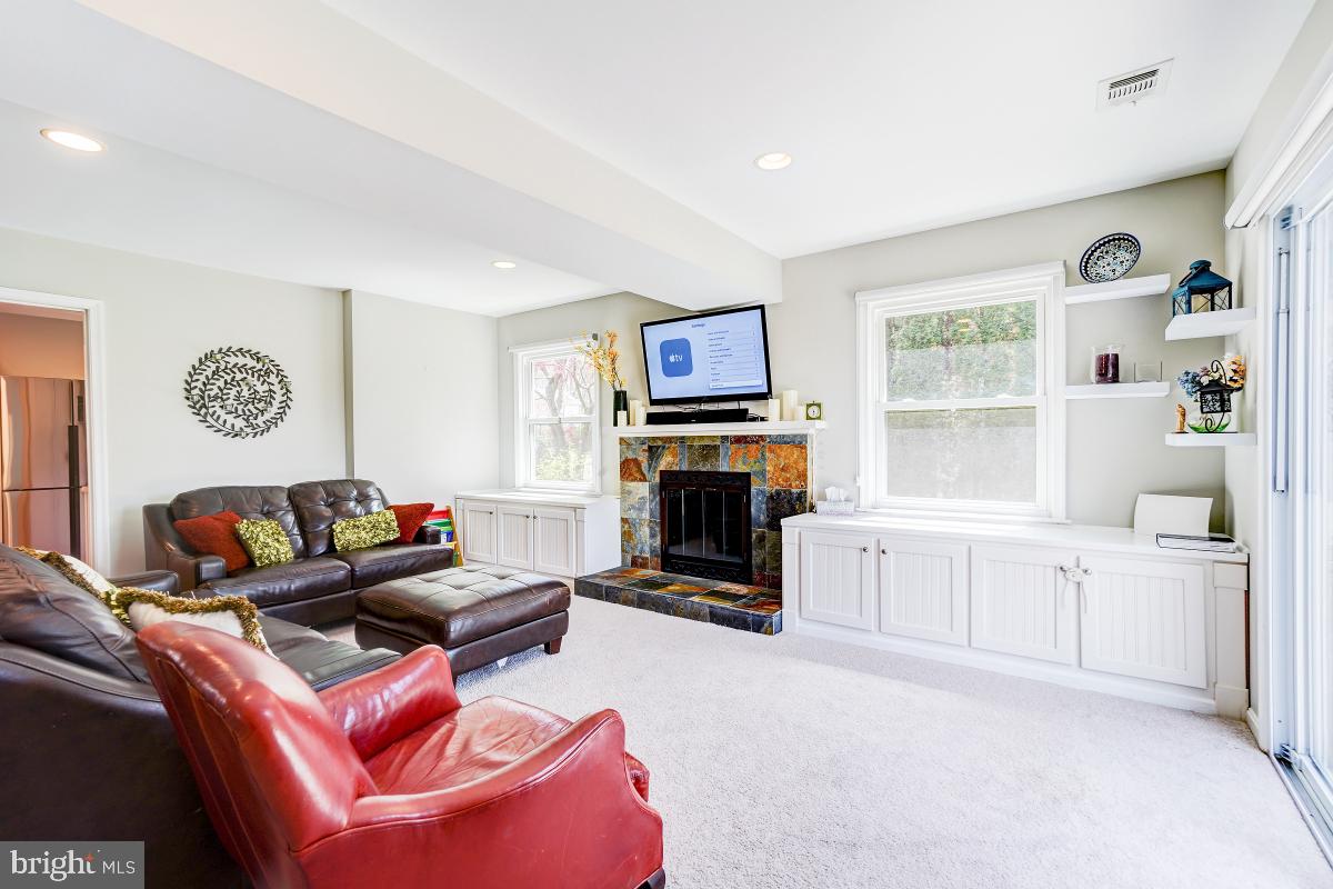 STRATTON WOODS - Residential